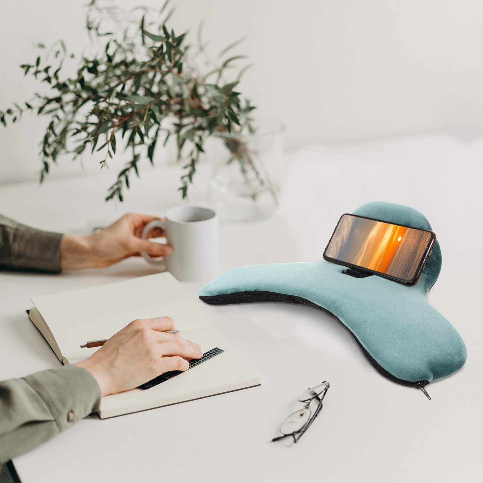 Hemobllo Phone Holder - 1pc Wrist Phone Pillow Stand for Tablets & Smartphones | Durable Polypropylene Plastic | Hands-Free Lazy Phone Stand for Bed, Sofa & Office Use