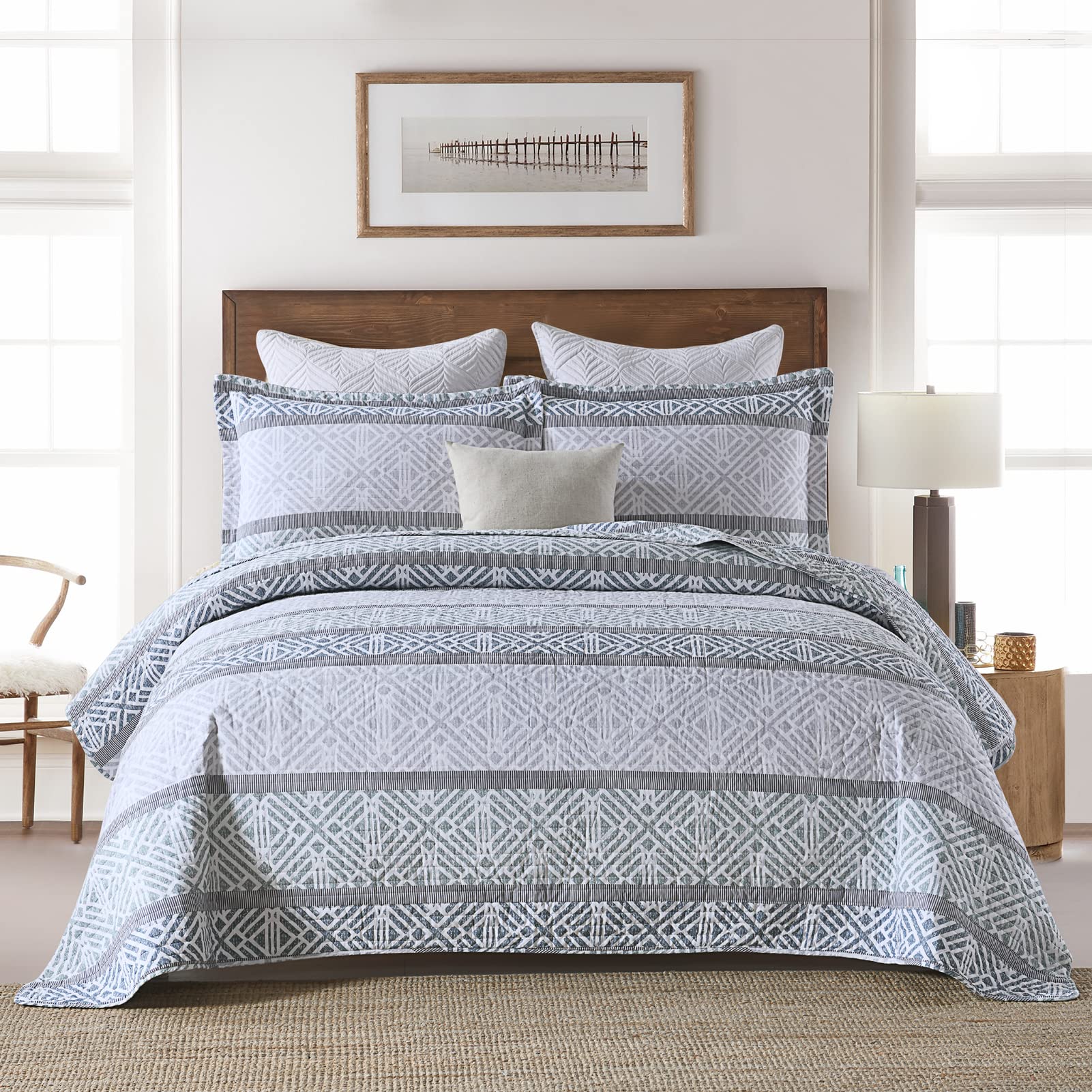 PERHOM 100% Cotton King Size Quilt Set - Geometric Stripe Pattern Lightweight Bedspread for Summer & All Seasons | 3-Piece Bedding Set | Perfect for Master Bedroom, Guest Room & Vacation Homes