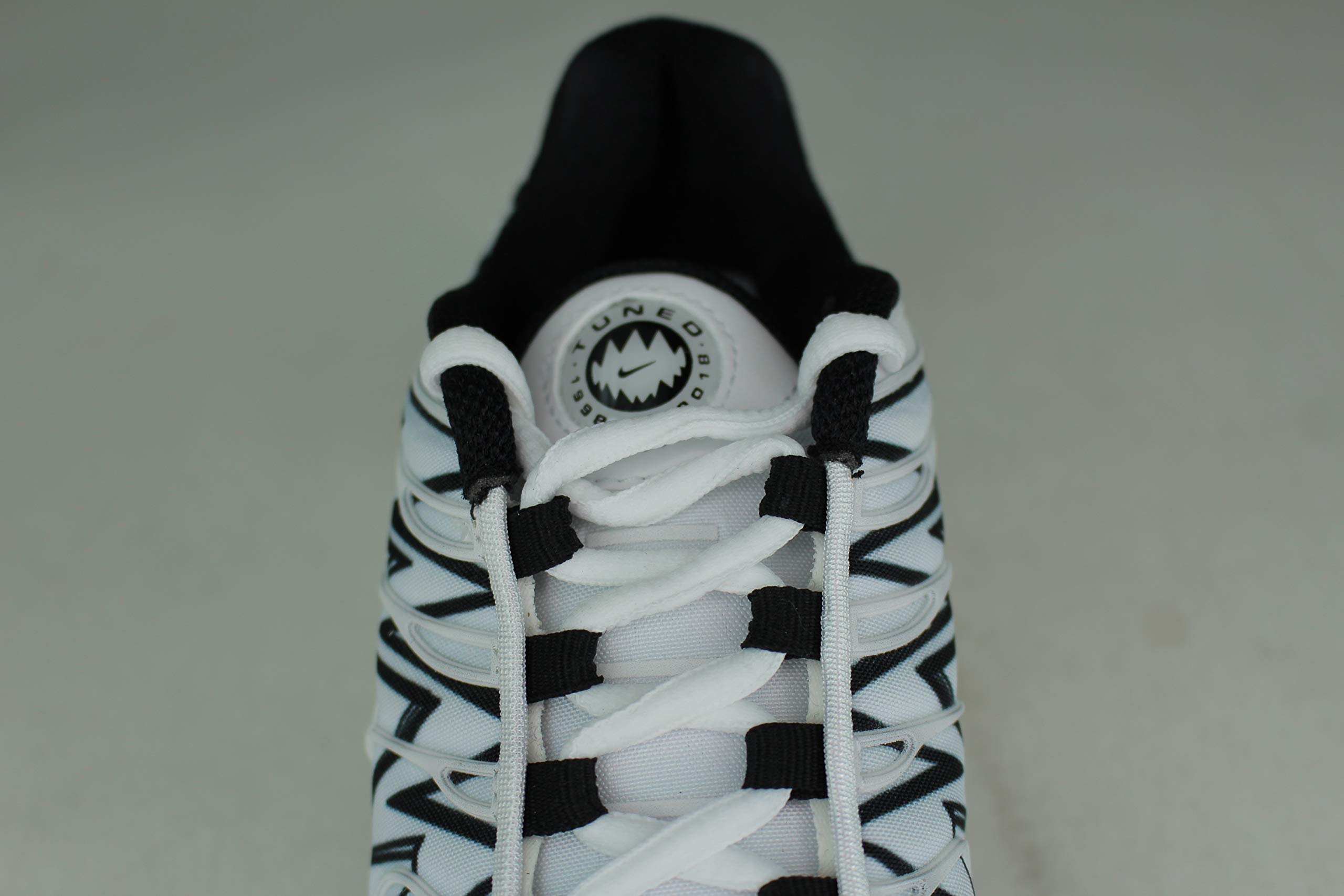 Nike Air Max Plus Men's Running Shoes - White/Black, Size 4.0 | Comfortable Cushioned Sneakers for Jogging, Gym Workouts & Casual Wear