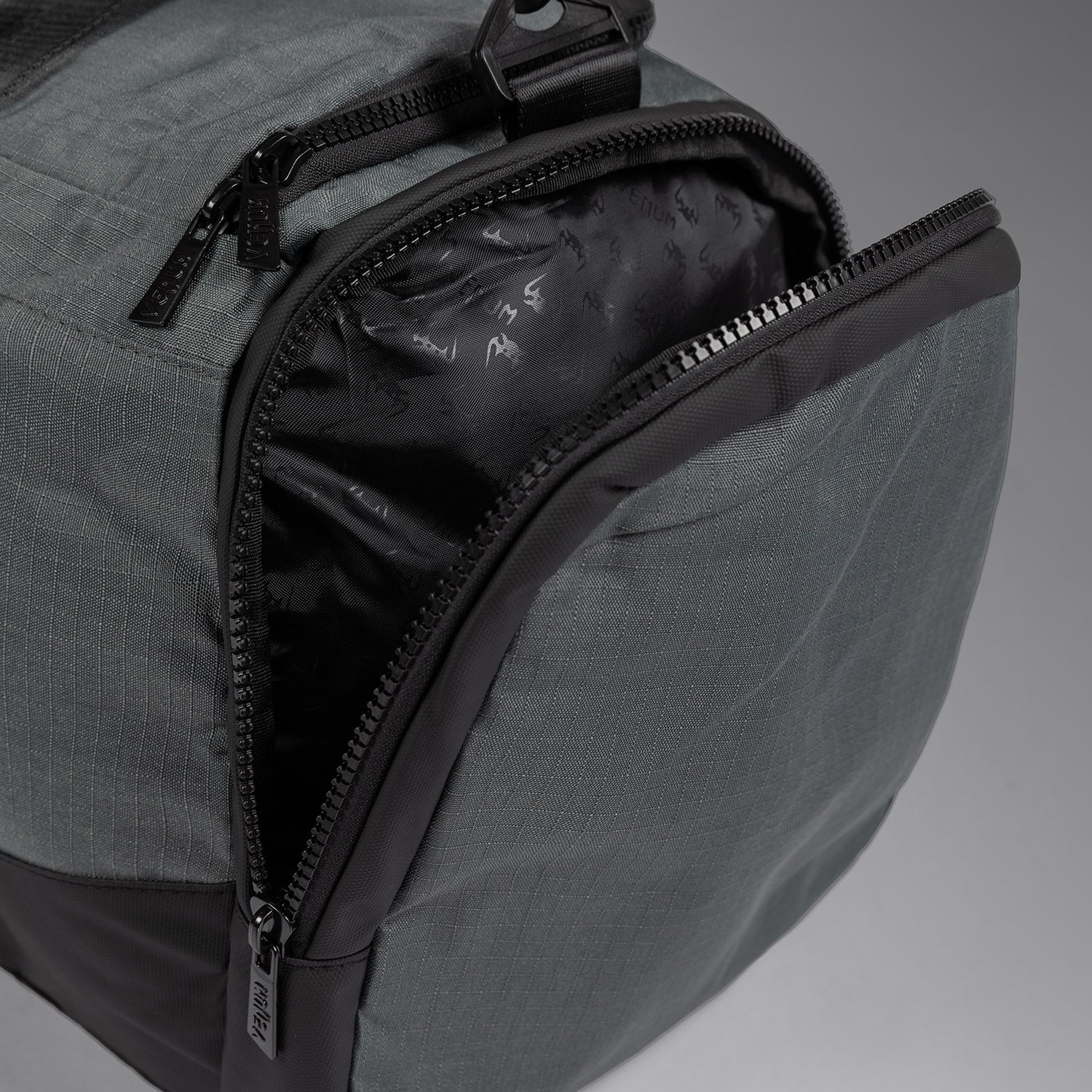 Venum Evo 2 XTrem Ripstop Backpack - Durable Sports Bag for MMA, Gym & Travel - Storm Grey - Perfect for Training, Workouts & Outdoor Adventures