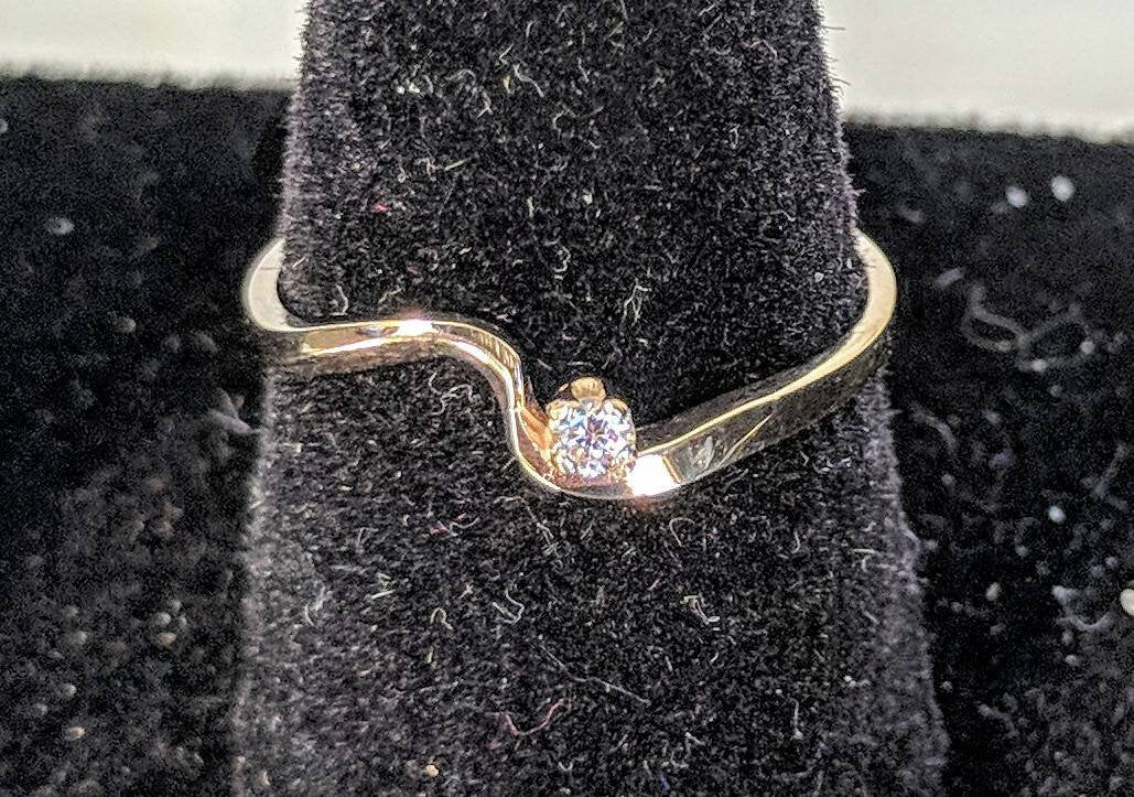 Solid Yellow or White Gold Natural Diamond Promise Ring for Women - SI Clarity, Diamond Accented Engagement Band, 14K Fine Jewelry, Petite Size - Perfect for Proposals, Anniversaries & Romantic Gifts