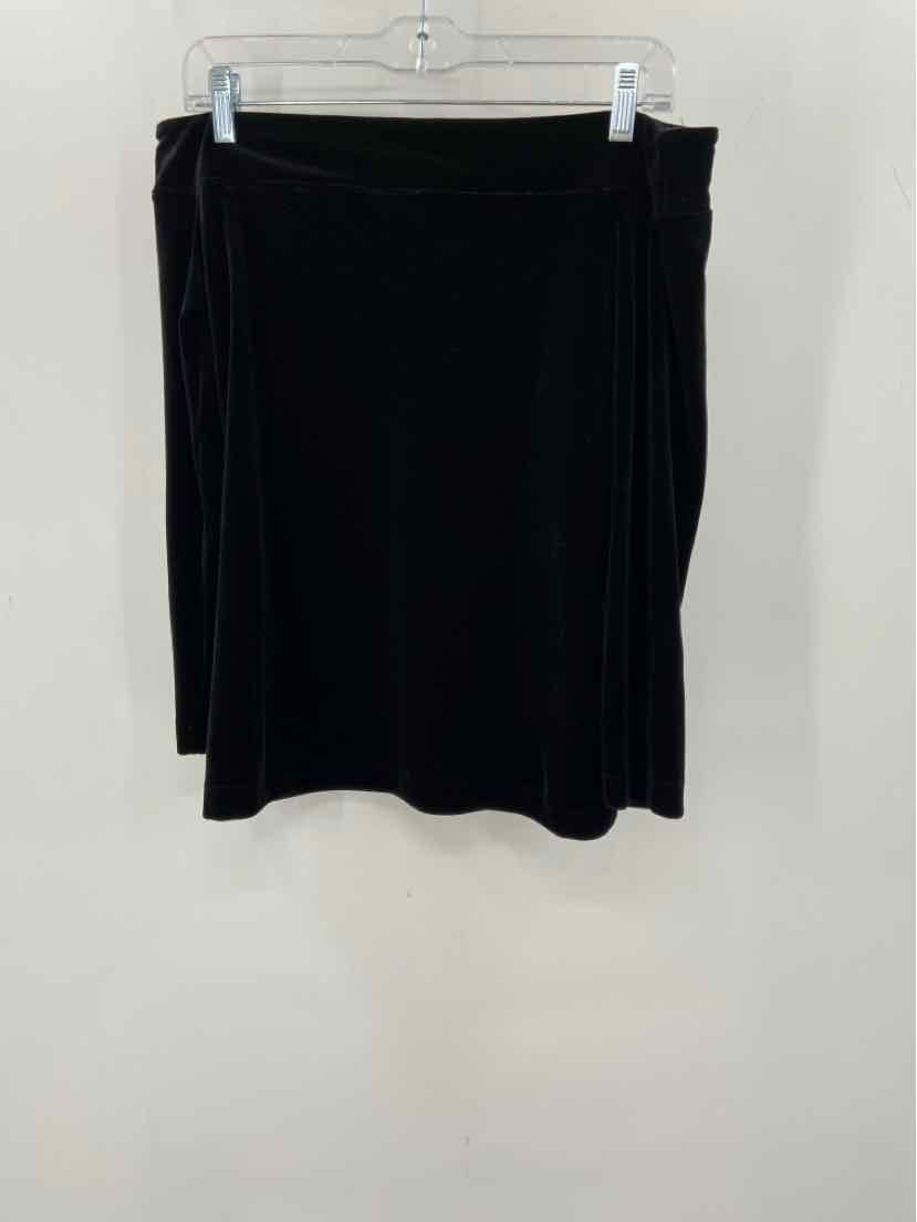 Pre-Owned Ann Taylor Black Velvet Blouse Size Small - Perfect for Work, Parties & Holiday Outfits