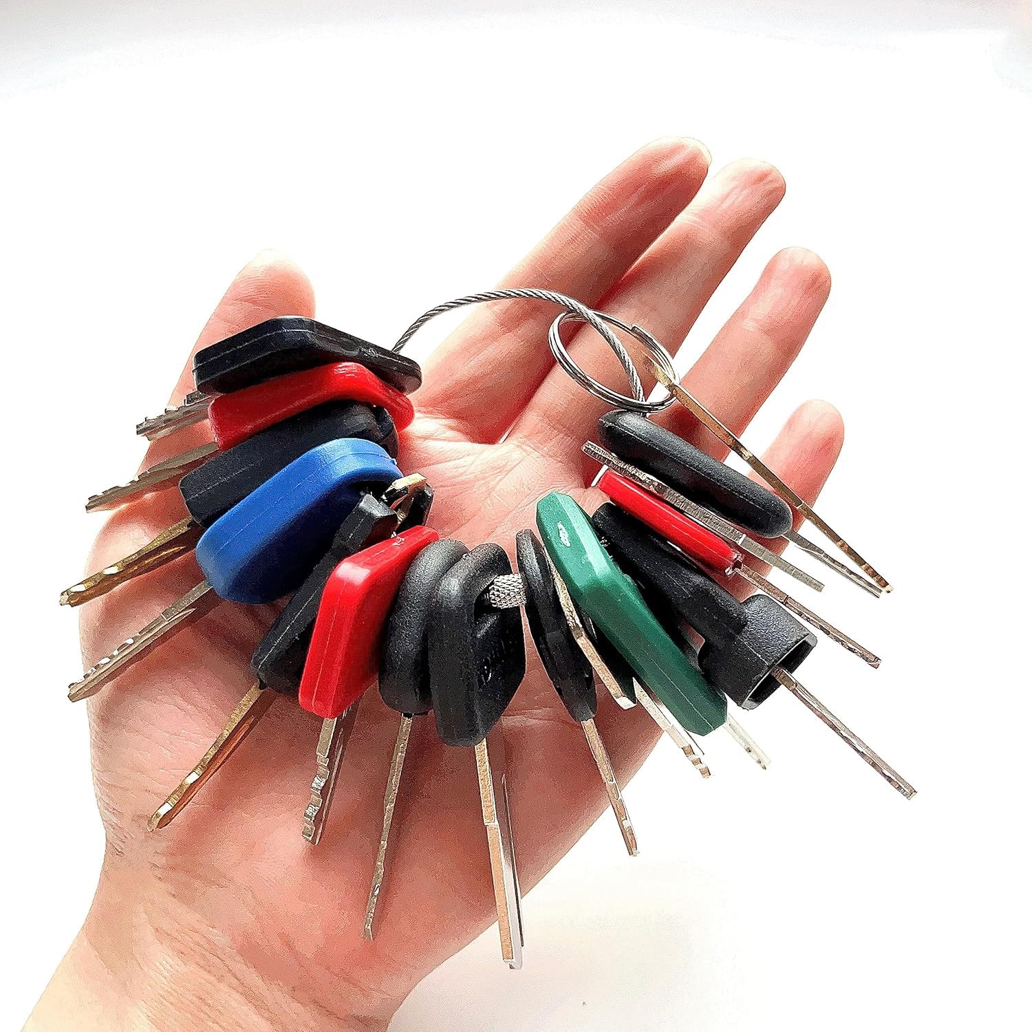 16 Pcs Heavy Equipment Key Set for Volvo, Caterpillar, Komatsu, John Deere, JCB & Case – Universal Ignition & Master Keys for Excavators, Bulldozers & Construction Machinery – Perfect for Equipment Operators, Mechanics & Construction Sites