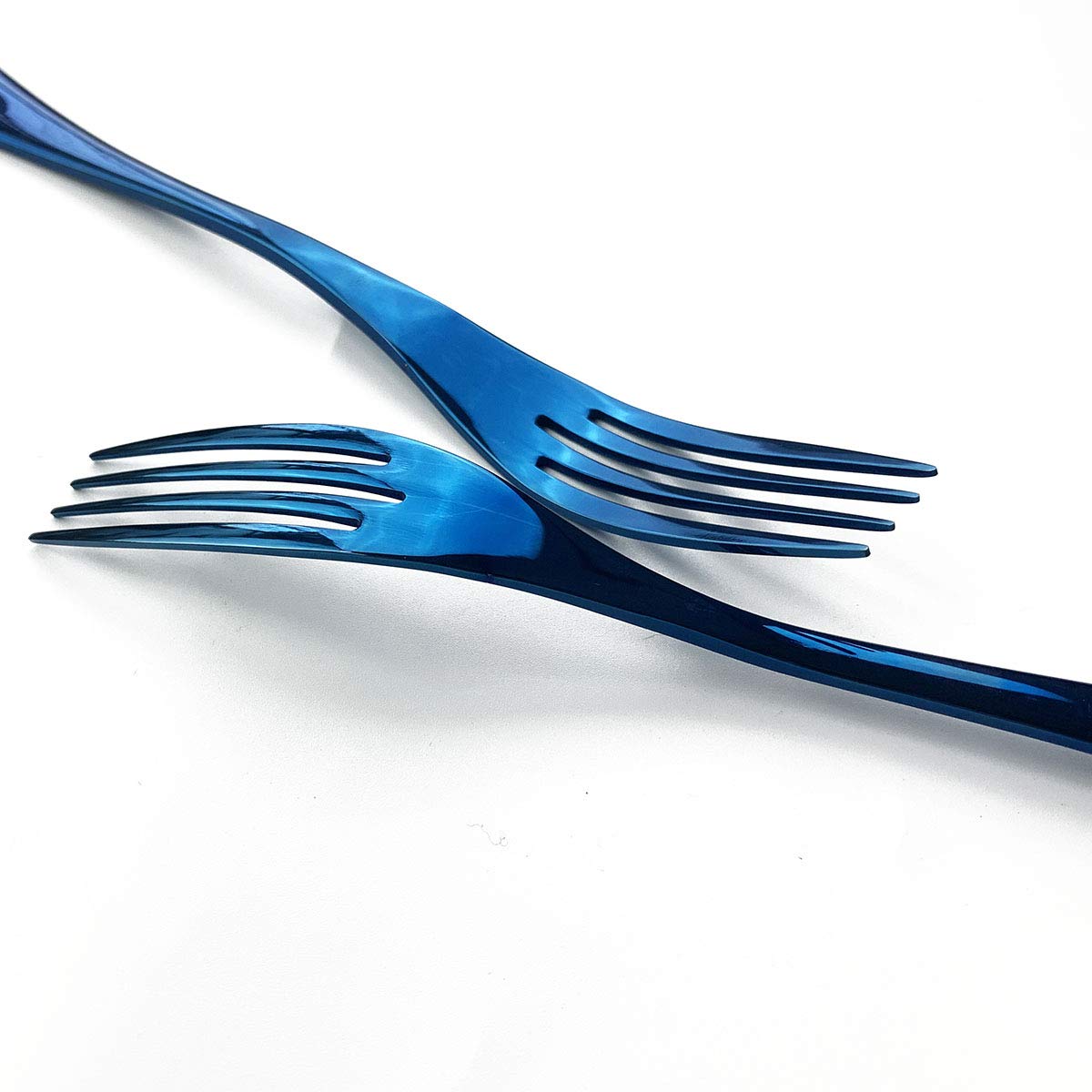 Premium 26-Piece Mirror Polished Blue Flatware Set - 18/10 Stainless Steel Cutlery for 4 People (Forks, Spoons, Knives) - Heavy Duty Camping & Dinnerware Utensils - Perfect for Outdoor Picnics, RV Trips & Elegant Dining