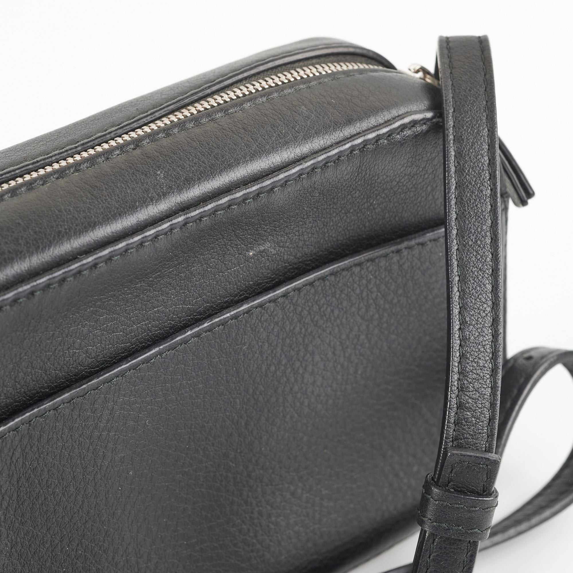 Balenciaga Everyday Camera Black Crossbody Bag for Women - Stylish & Functional Shoulder Bag - Perfect for Travel, Work & Daily Use