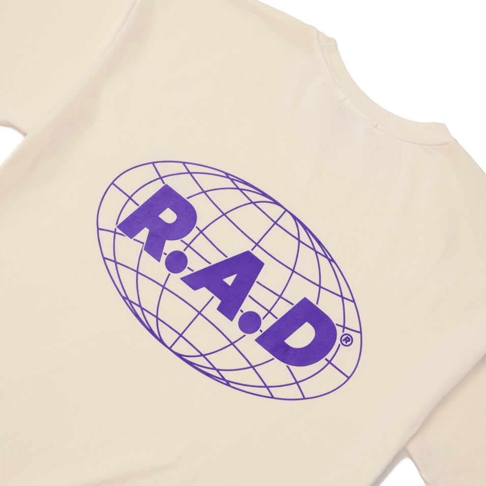 Heavy™ Premium Cotton Globe Graphic Tee - Off White - Trendy Streetwear for Men & Women - Perfect for Casual Outfits, Travel, and Everyday Wear