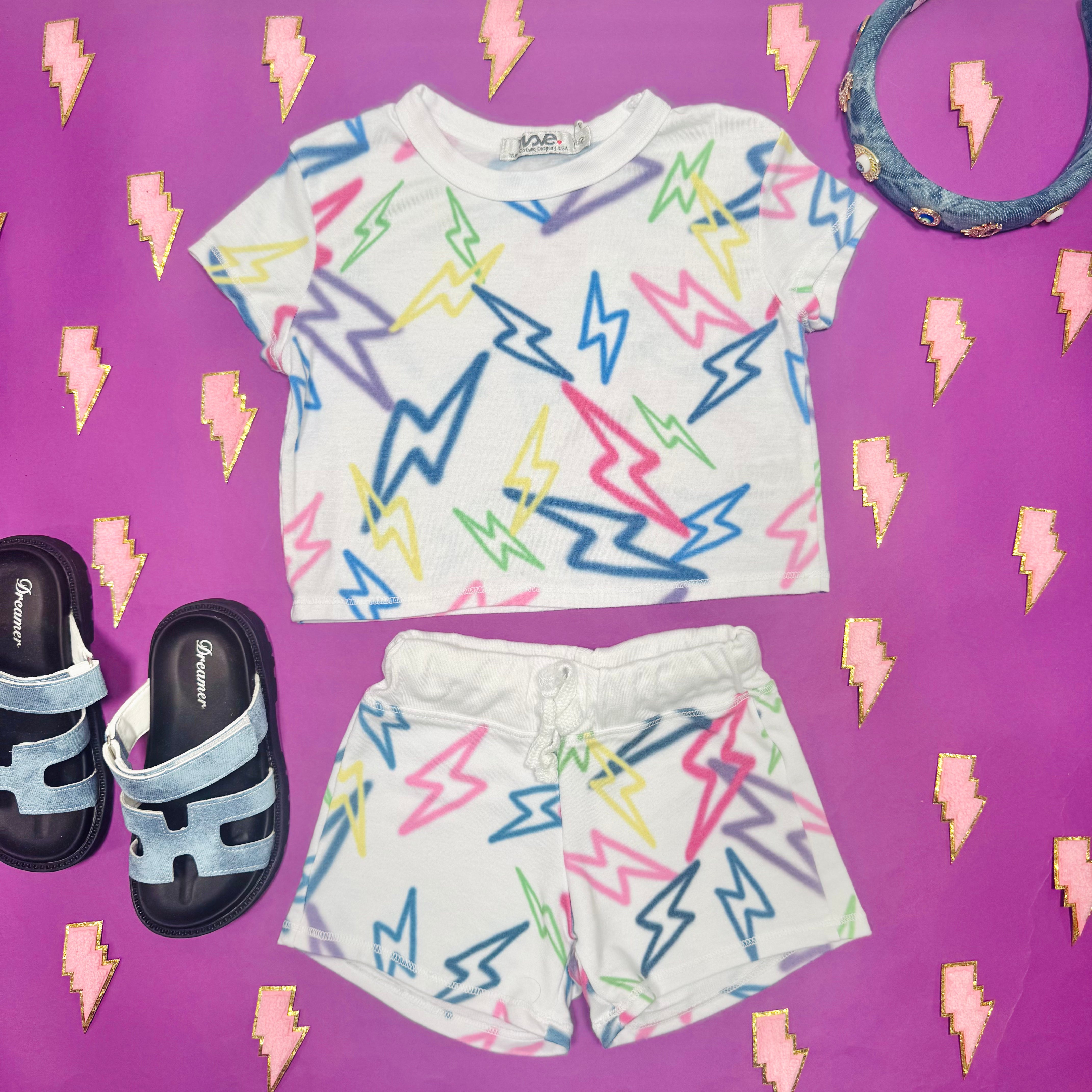 Mixed Bolt Graphic T-Shirt for Men & Women - Trendy Casual Streetwear Tee - Perfect for Everyday Wear, Outings & Gifting