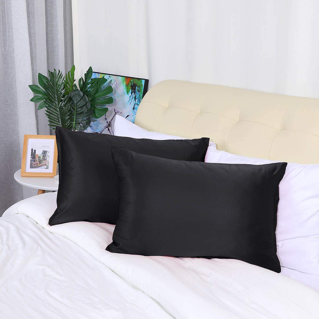 PiccoCasa Set of 4 Zippered Pillowcases - Luxury Super Silky Satin Pillow Covers (14x20 Inch) Black - Perfect for Travel, Home Decor & Bedroom Essentials