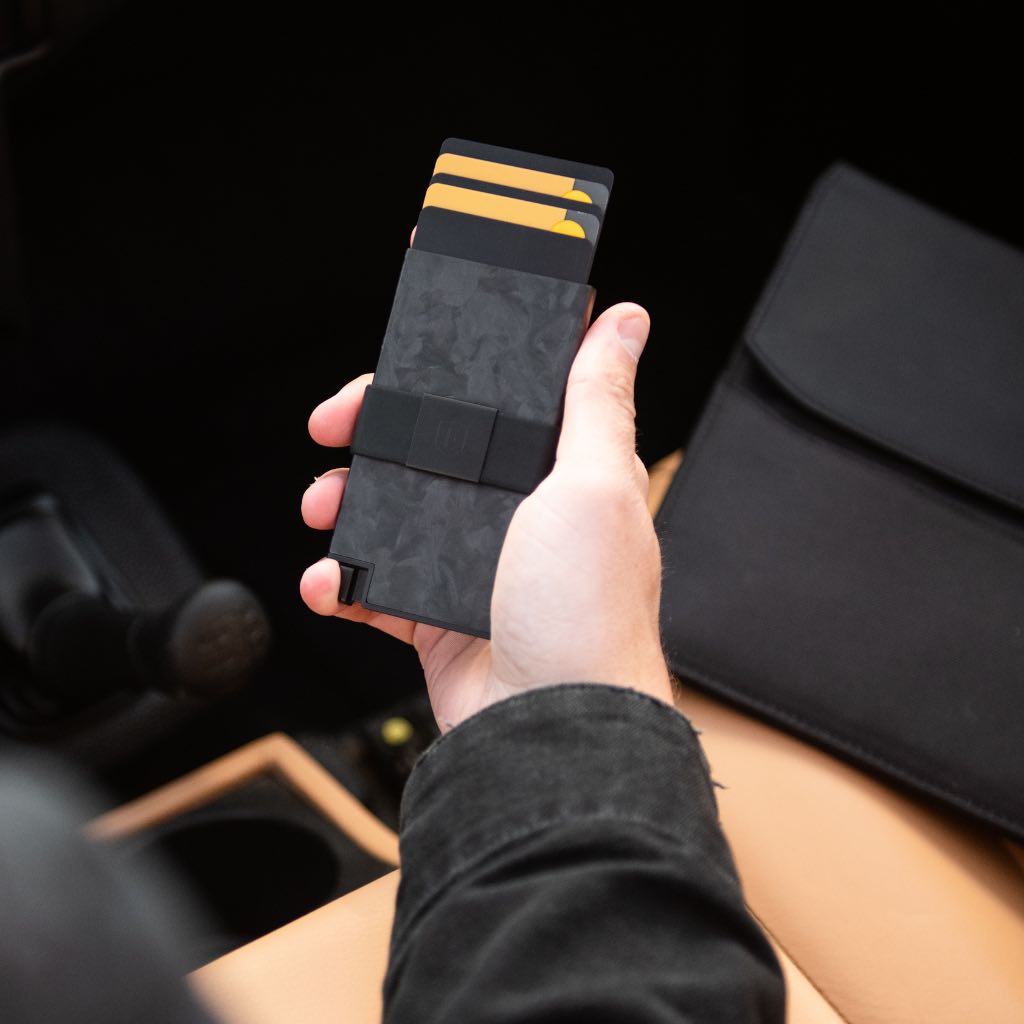 Ekster RFID Blocking Slim Wallet - Premium Leather Card Holder for Men & Women - Perfect for Travel, Business & Everyday Use