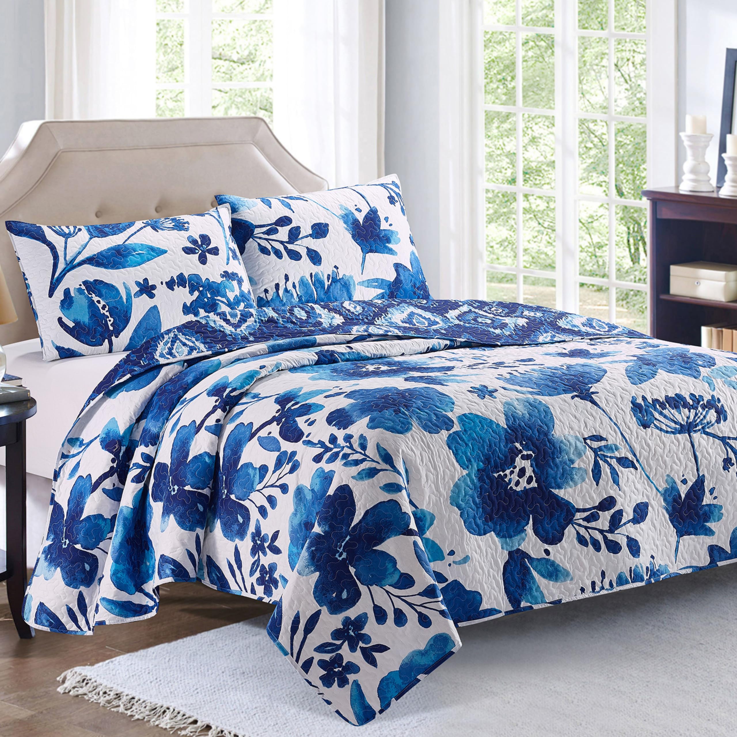 Virah Bella King Size Indigo Botanical Printed Lightweight Reversible Quilt Bedding Set with 2 Matching Pillow Shams - Contemporary Bedroom Decor for Cozy & Stylish Home - Perfect for Master Bedroom, Guest Room, and Dormitory