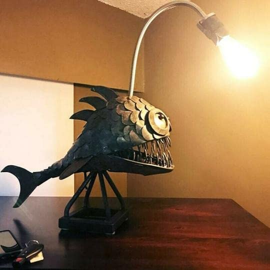 CAFELE Rustic USB Angler Fish Night Light - Steampunk Style Table Lamp with Realistic Flickering LED Flame Bulbs, Handcrafted Home Office Decor for Bedroom, Gaming Room & Dorm (5xin)