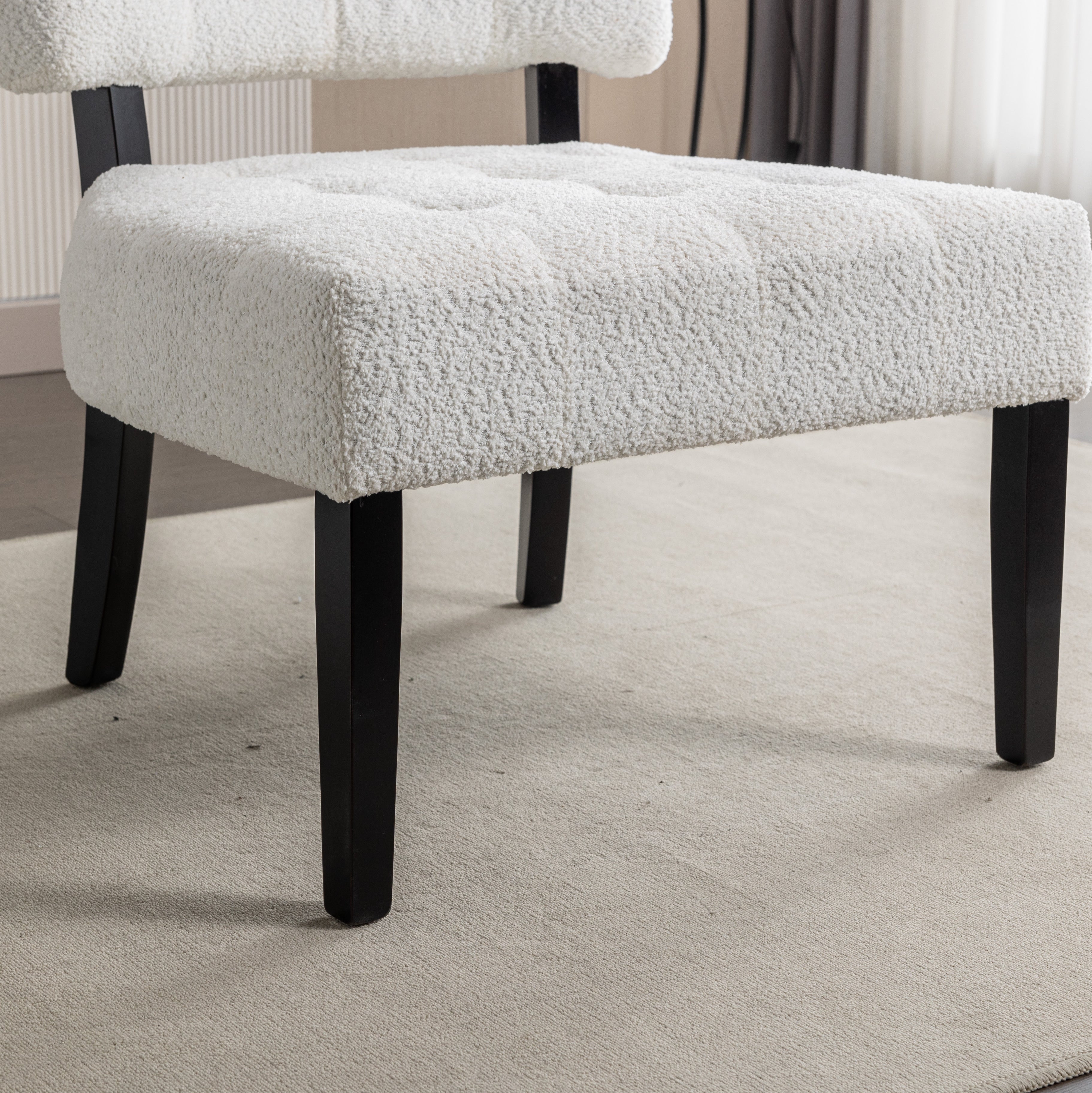 Roundhill Furniture Tufted Accent Chair with Oversized Seating - Modern Upholstered Living Room Chair for Home Office, Lounge & Reading Nook