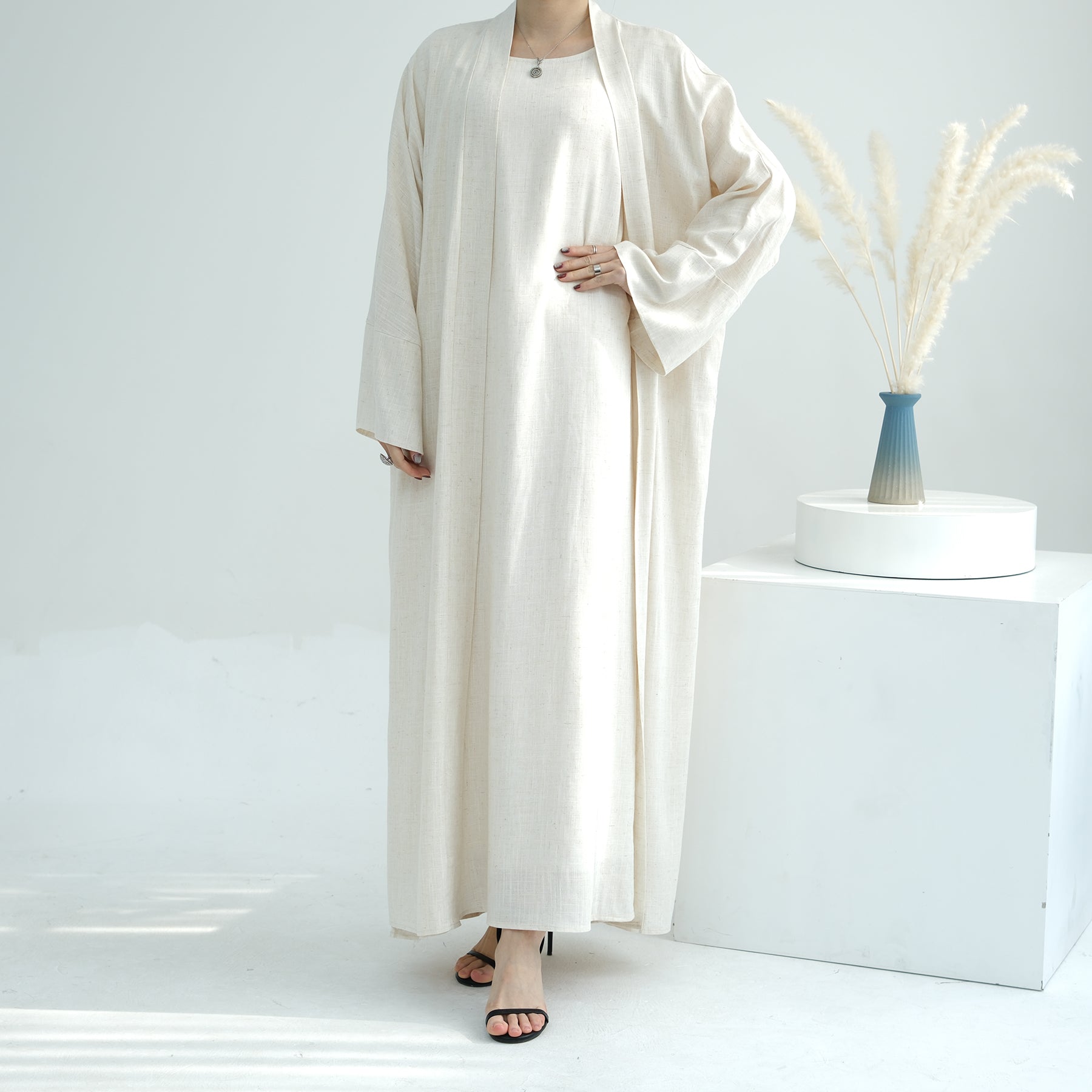 Aviella Linen Set - Soft & Breathable 100% Linen Bedding for Summer | Perfect for Bedroom, Guest Room & Vacation Homes