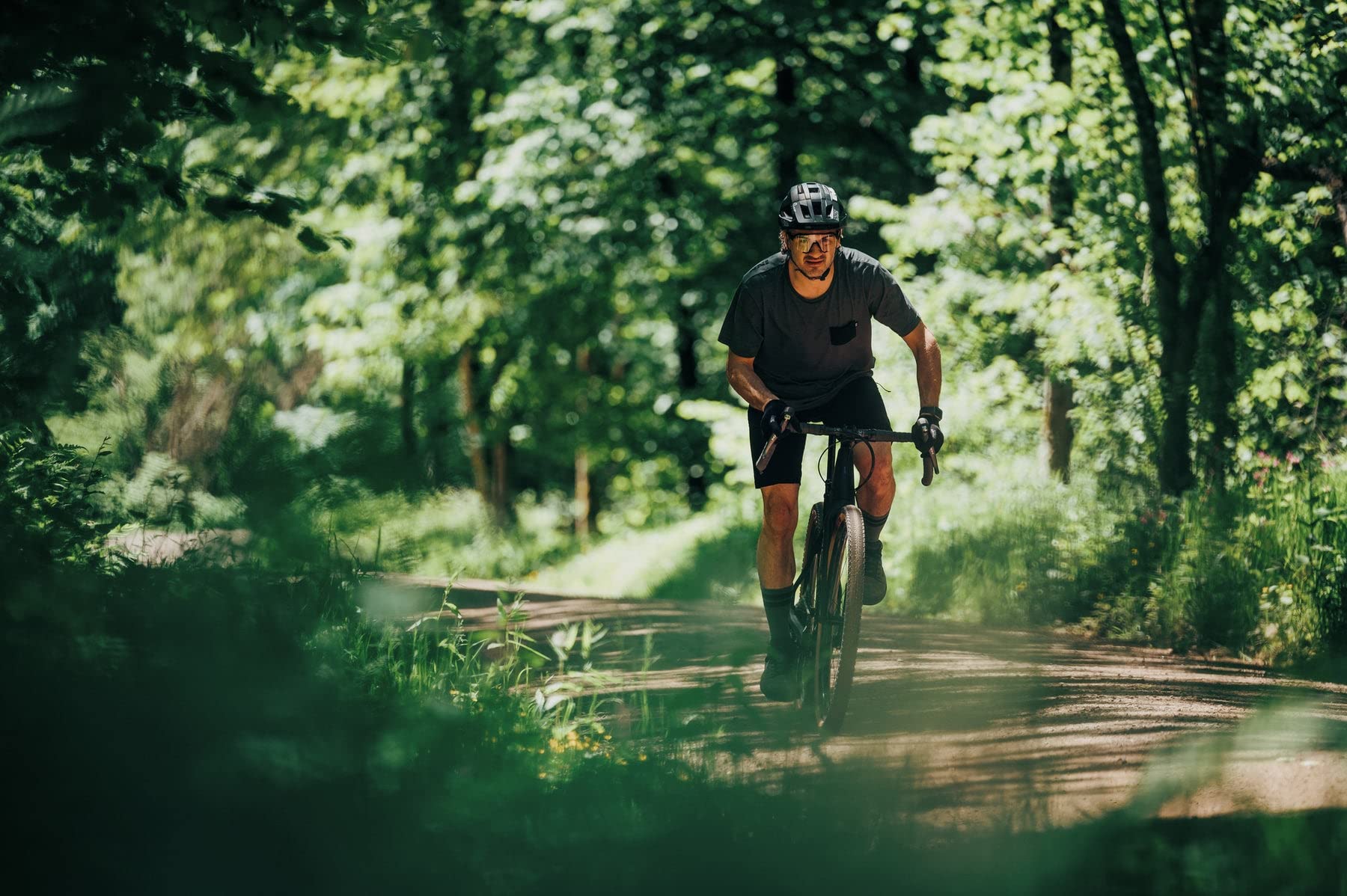 IXS Flow XTG Mountain Bike Shorts for Men - Black - Durable & Comfortable MTB Shorts for Trail Riding & Downhill Biking