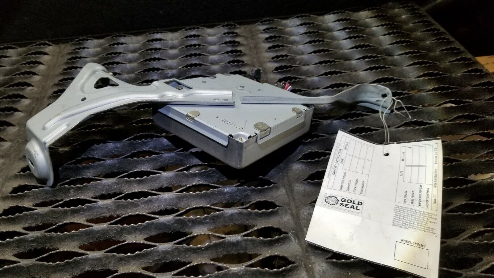Original Toyota Highlander Multiplex Network Control Module OEM N17 - Compatible with 2001 2002 2003 Models - Perfect for Electrical System Repairs & Diagnostics