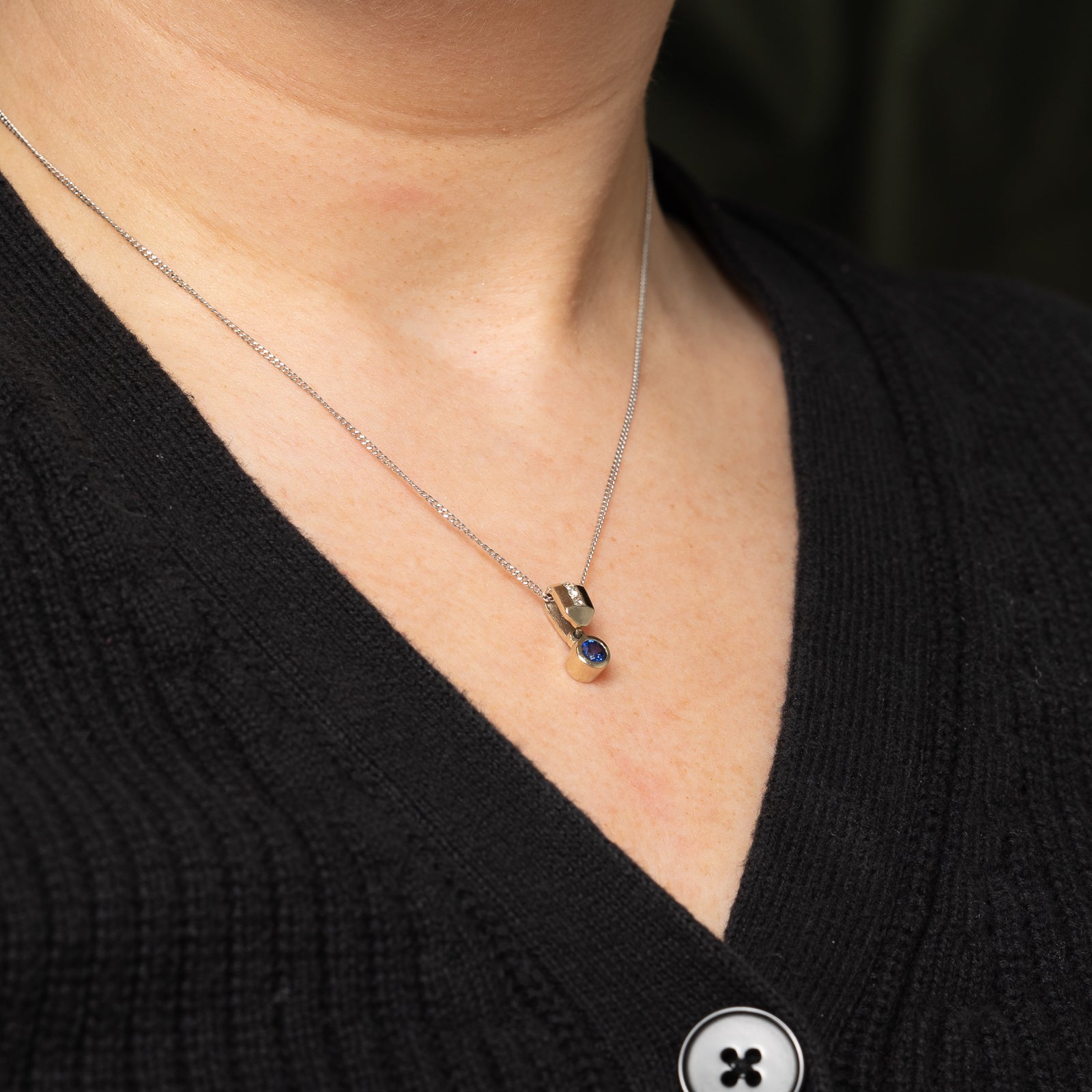 Exquisite 18K Gold Bezel Set Sapphire and Diamond Pendant Necklace | 0.43ct Natural Sapphire & 0.12ctw Diamond Accents | Elegant Jewelry Gift for Women | Perfect for Weddings, Anniversaries & Special Occasions