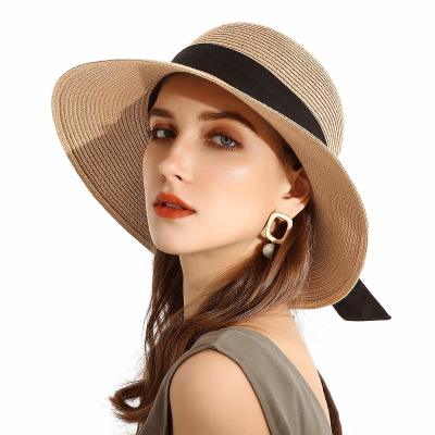 A Summer to Remember: The Story of Emma and Her Perfect Beach Hat