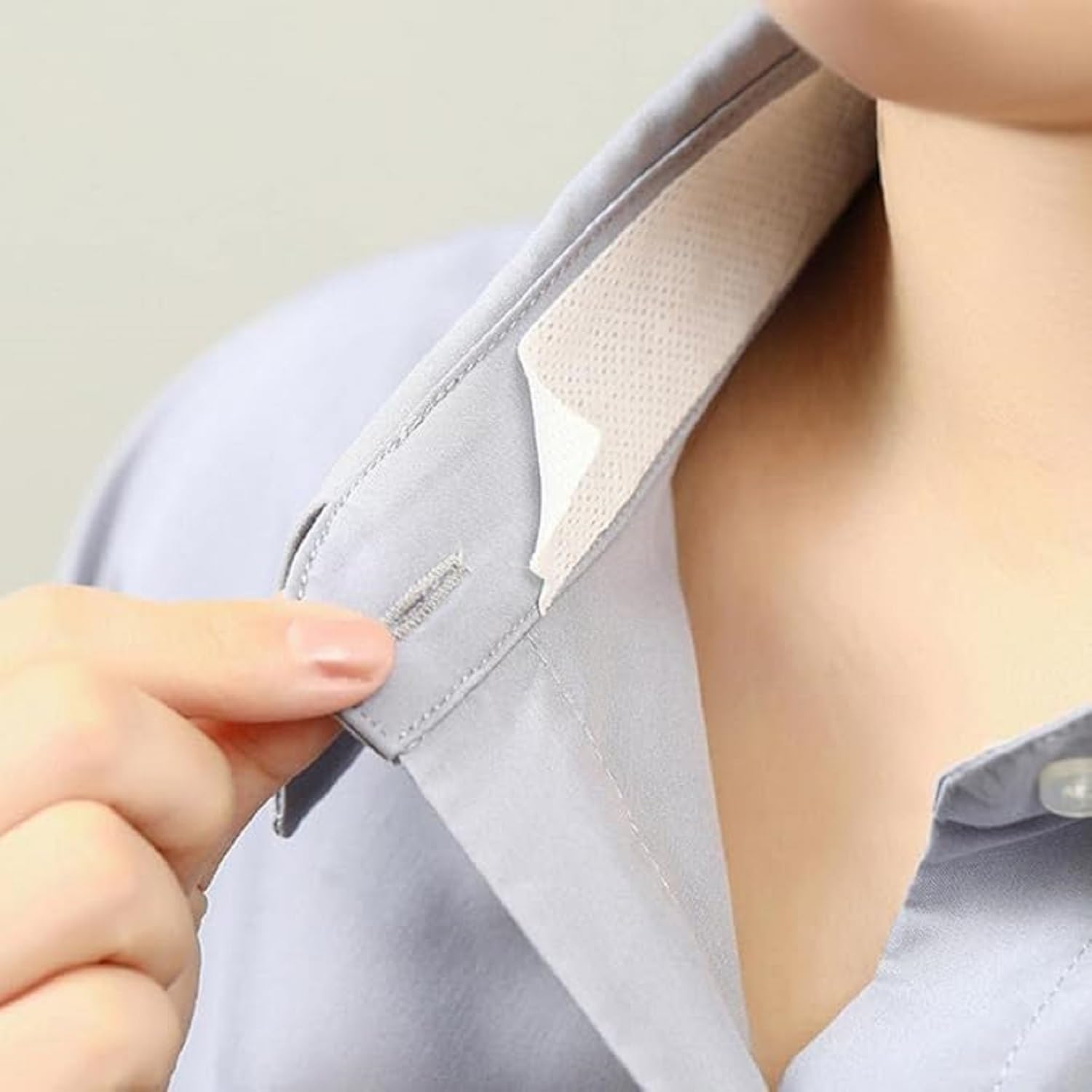 KIRIADA 2-Pack Disposable Collar Protectors - Sweat Absorbing Neck Pads, Anti-Perspirant Stickers for Men & Women, Self-Adhesive Invisible Hat Liners - Perfect for Work, Sports & Outdoor Activities to Prevent Sweat Stains on Shirts