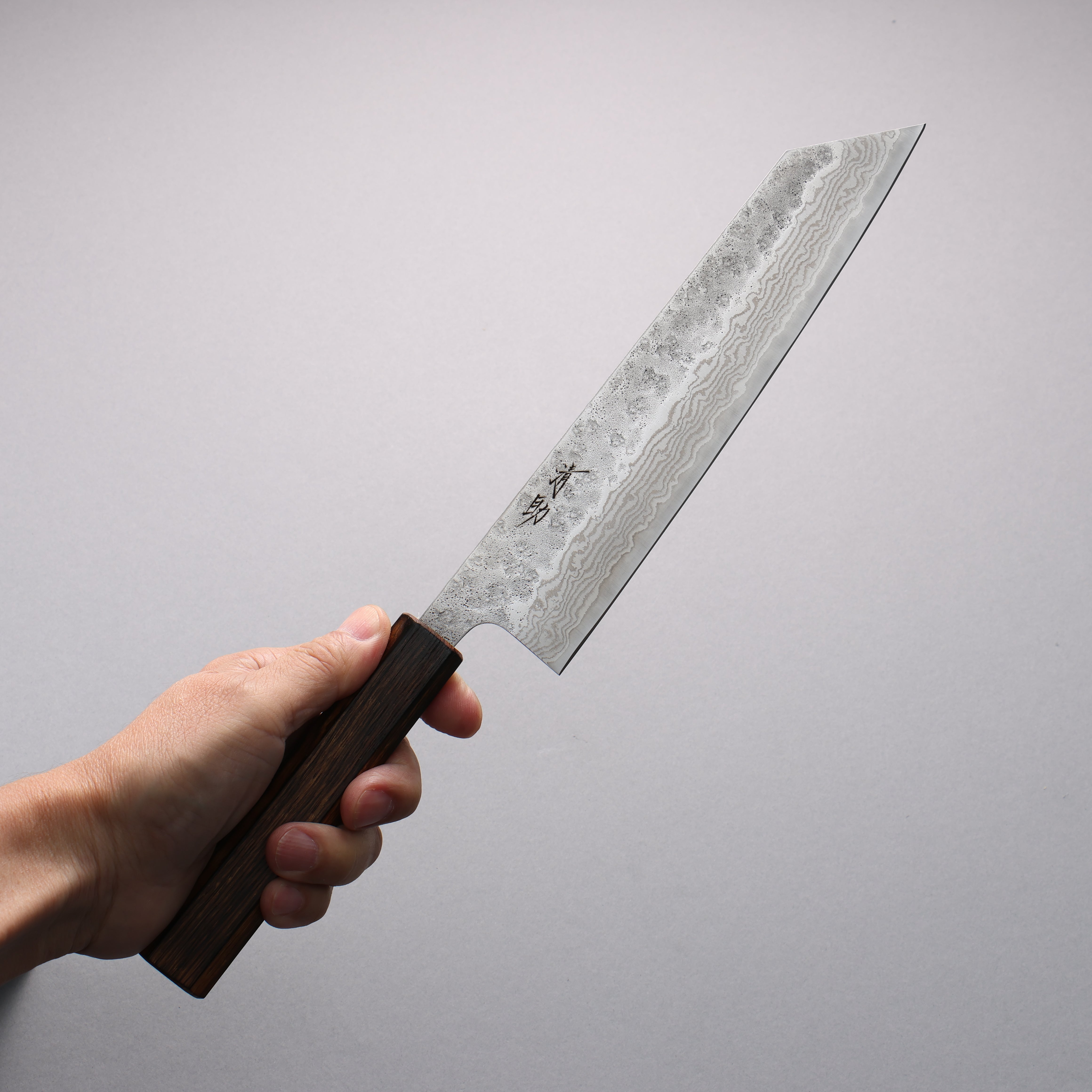 Premium Seisuke 440C Stainless Steel Hammered Damascus Kiritsuke Gyuto Knife 210mm with Oak Handle - Japanese Chef Knife for Sushi, Meat Cutting & Precision Kitchen Tasks