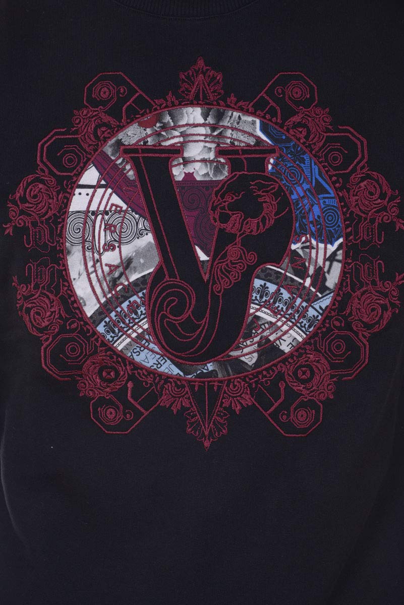 Versace Jeans Men's Hoodie Sweatshirt - Stylish & Comfortable Pullover for Casual Wear, Street Fashion & Everyday Outfits