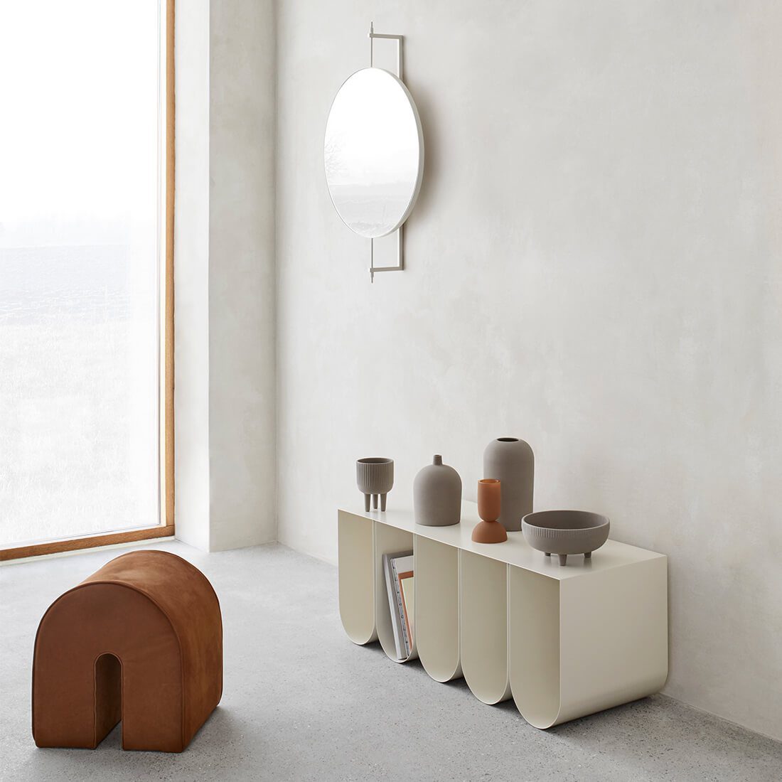 KRISTINA DAM STUDIO Modern Curved Bench in Beige - Stylish and Comfortable Seating for Living Room, Bedroom, or Entryway