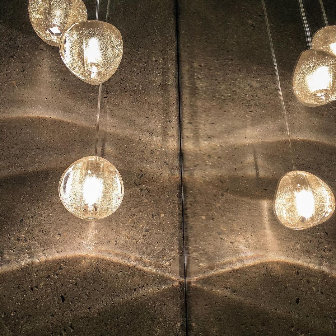Elegant Crystal Pendant Light - Modern Chandelier for Dining Room, Bedroom & Living Room Decor - Dimmable LED Hanging Lamp for Home & Office Lighting