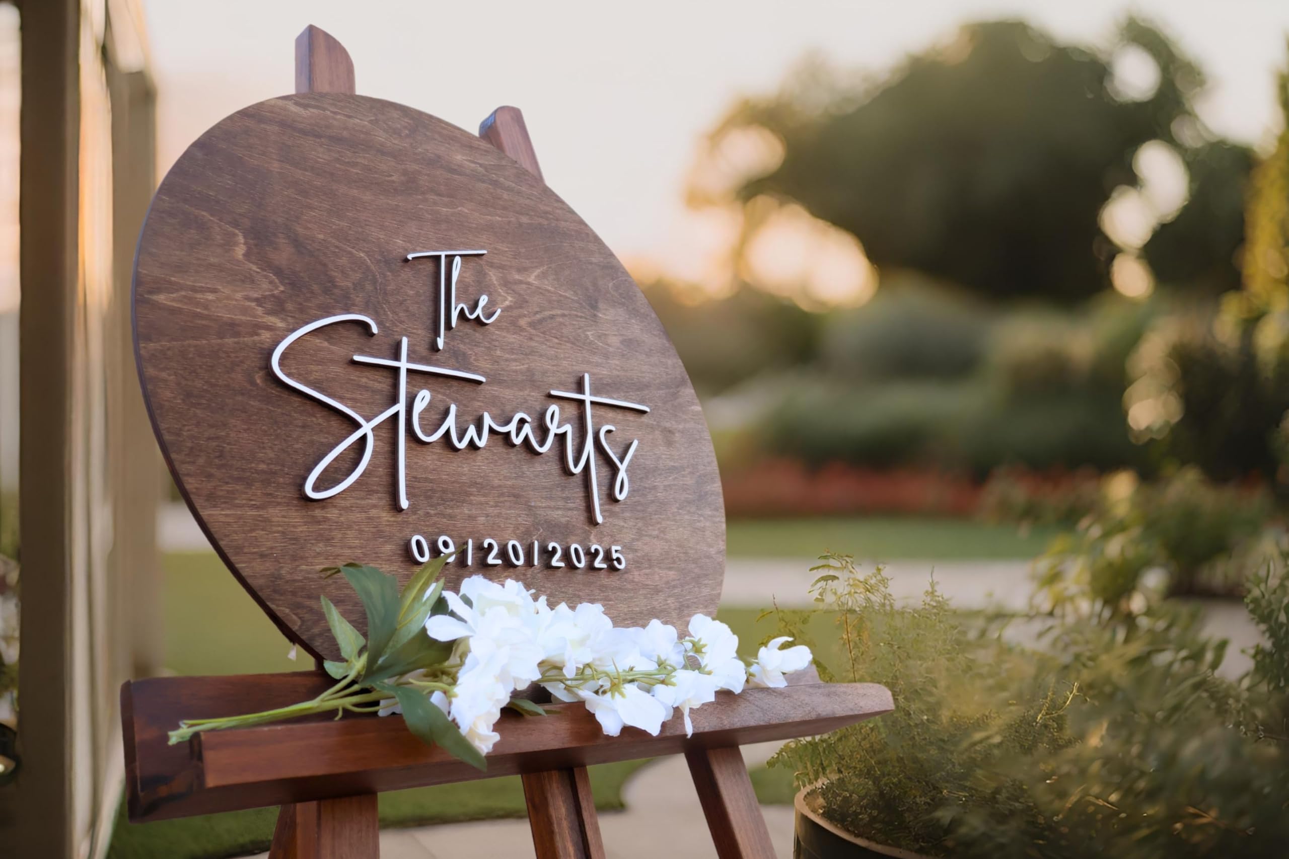 Custom 3D Last Name Guest Book Sign - Round Wooden Wedding Guest Book Alternative - Personalized Unique Wedding Decor for Reception, Bridal Shower & Anniversary Gifts