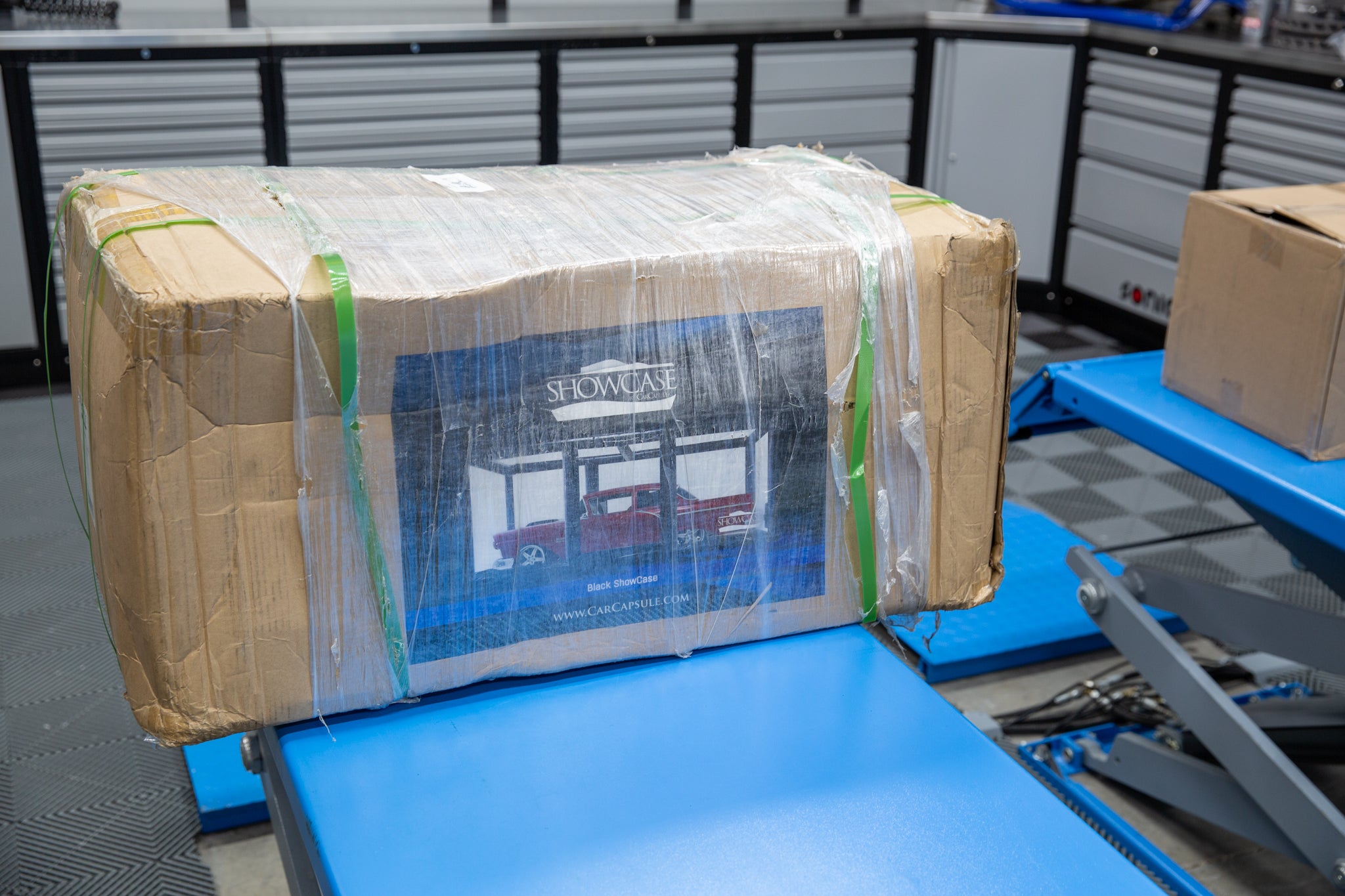 CarCapsule ShowCase Indoor Car Storage Bubble - Protect Your Vehicle from Dust & Damage - Perfect for Garages, Showrooms & Long-Term Storage