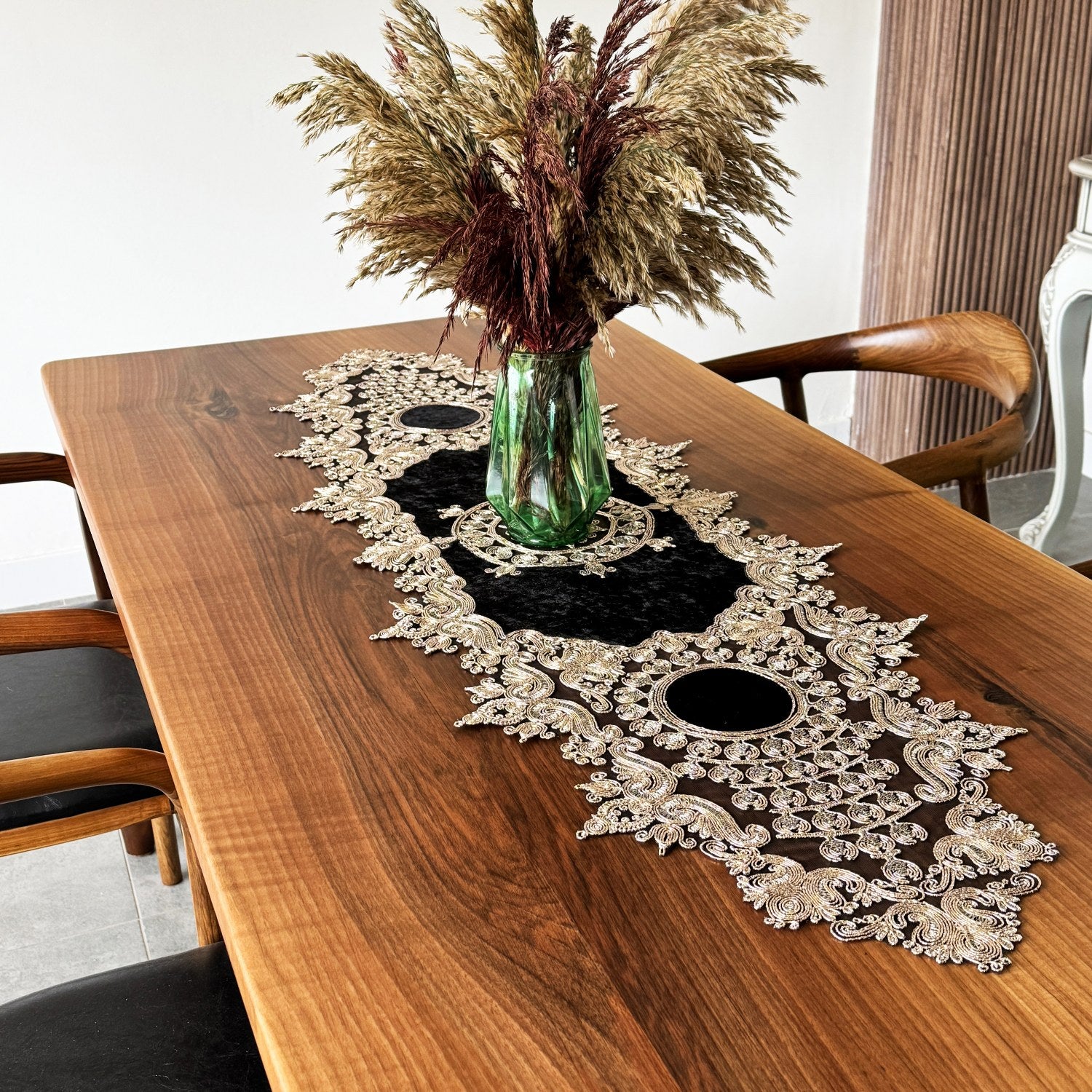 Elegant Woven Table Runner for Home & Kitchen - Perfect for Dining Table Decor, Holiday Dinners & Special Occasions