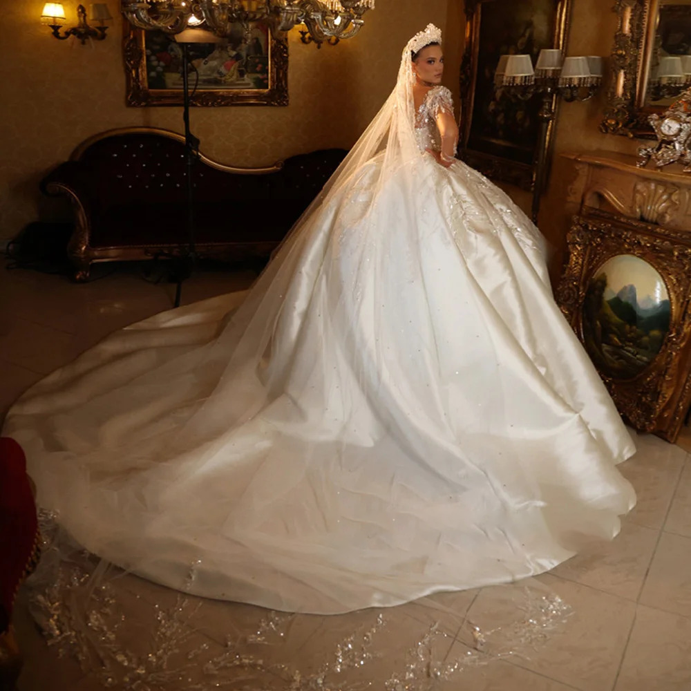 Vintage Princess Ball Gown Wedding Dress with Long Sleeves & Sequined Lace - Perfect for Bridal, Prom, Quinceañera & Formal Events