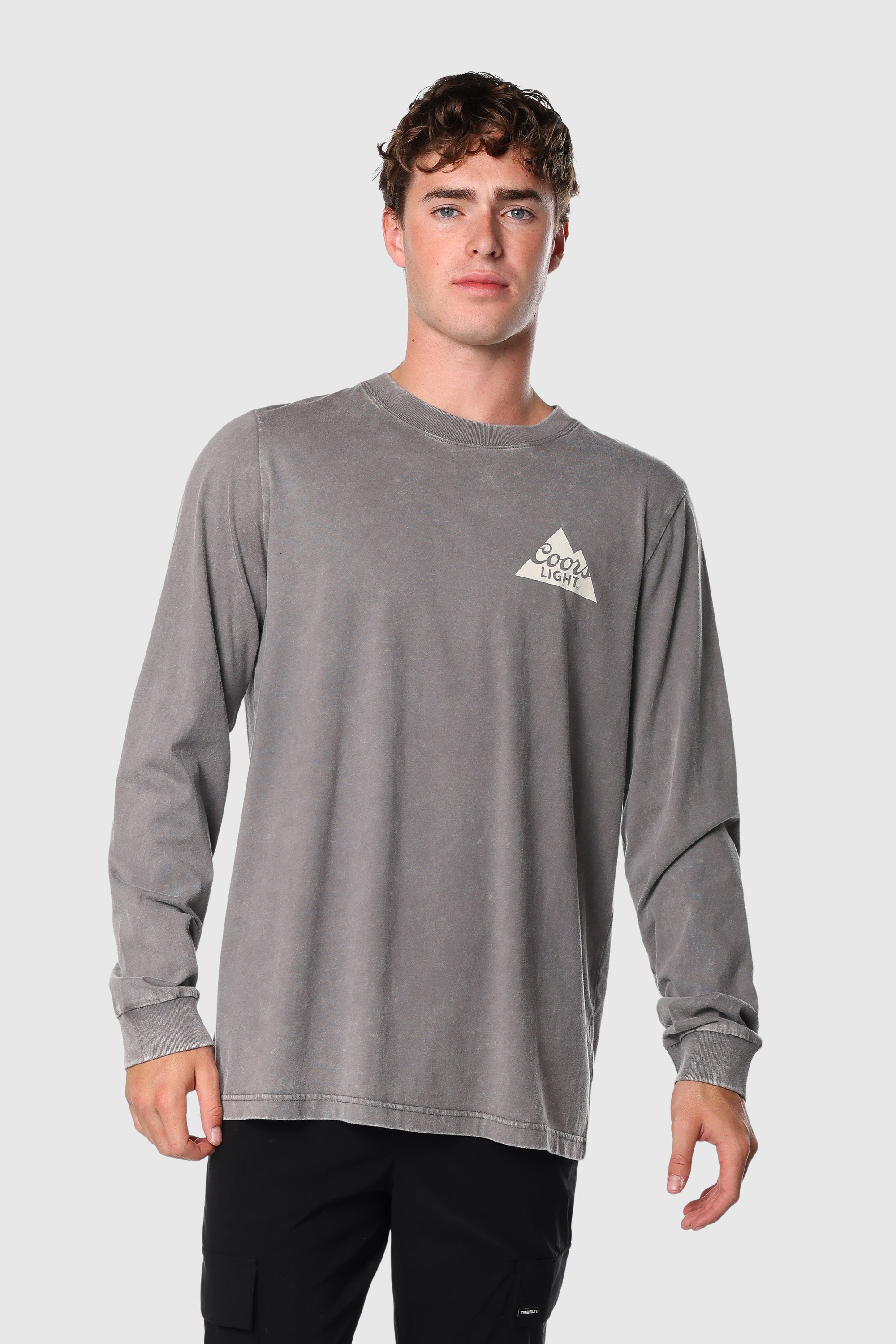 Coors Long Sleeve T-Shirt for Men - Comfortable Cotton Crewneck Shirt - Casual Wear for Outdoor Activities, Work & Everyday Use