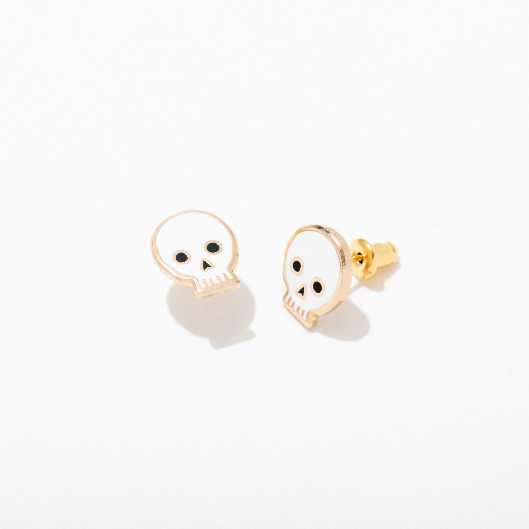 Gothic Skull Stud Earrings for Women - Punk Rock Spiked Earrings for Cartilage, Helix, Lobe Piercing - Perfect for Halloween, Gothic, Punk Fashion Accessories