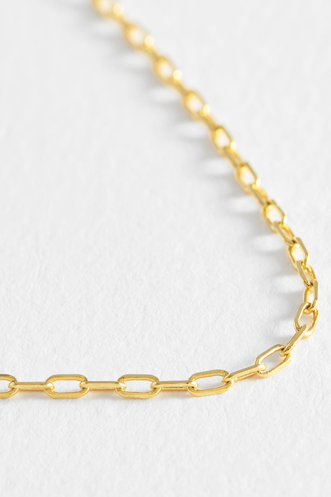 18K Gold Plated Oval Link Chain Necklace for Women - Elegant Layering Jewelry for Everyday Wear, Parties & Special Occasions