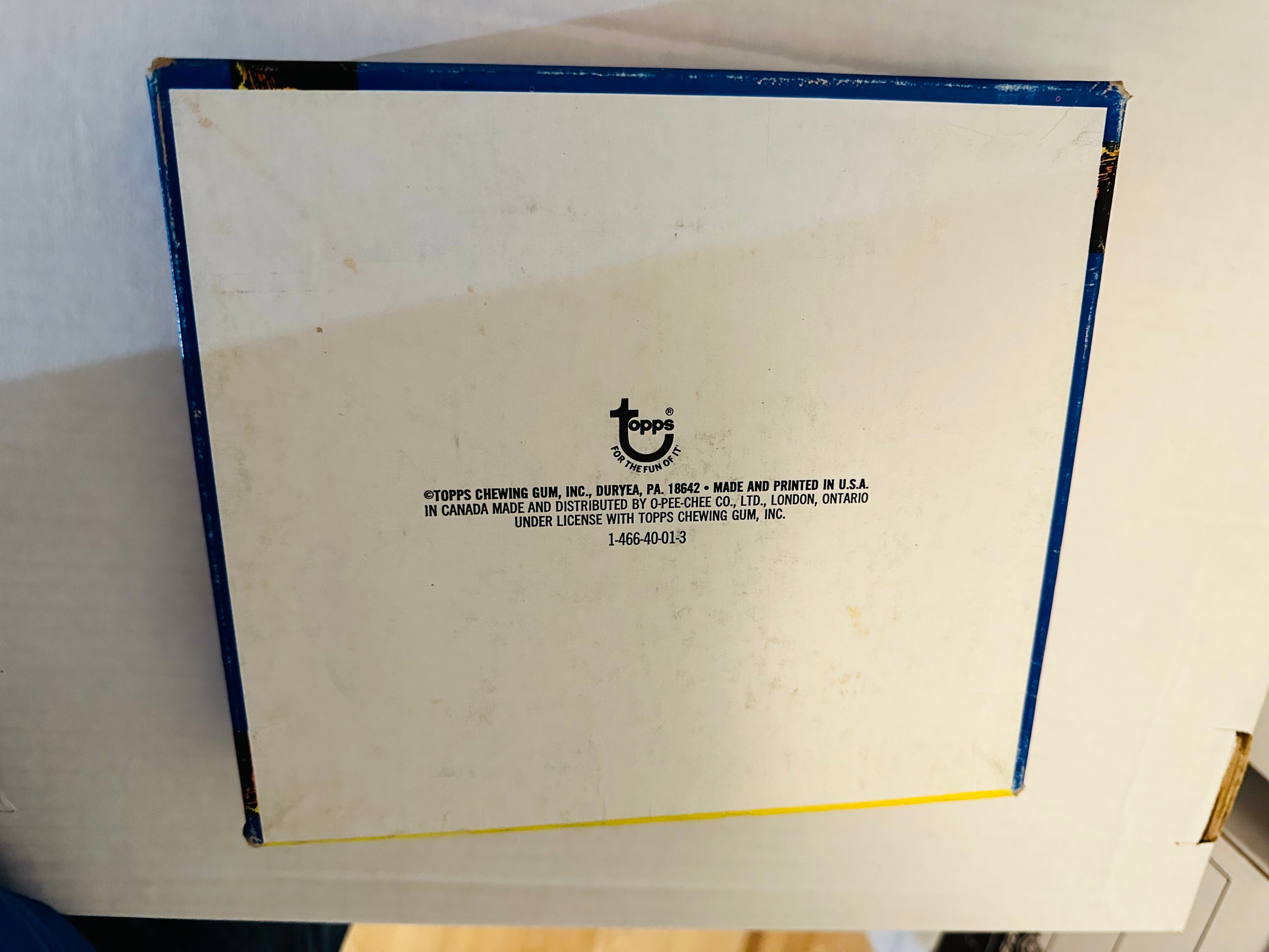 Rare 1973 Kung Fu TV Series Empty Cards Display Box - Perfect for Collectors & Memorabilia Enthusiasts