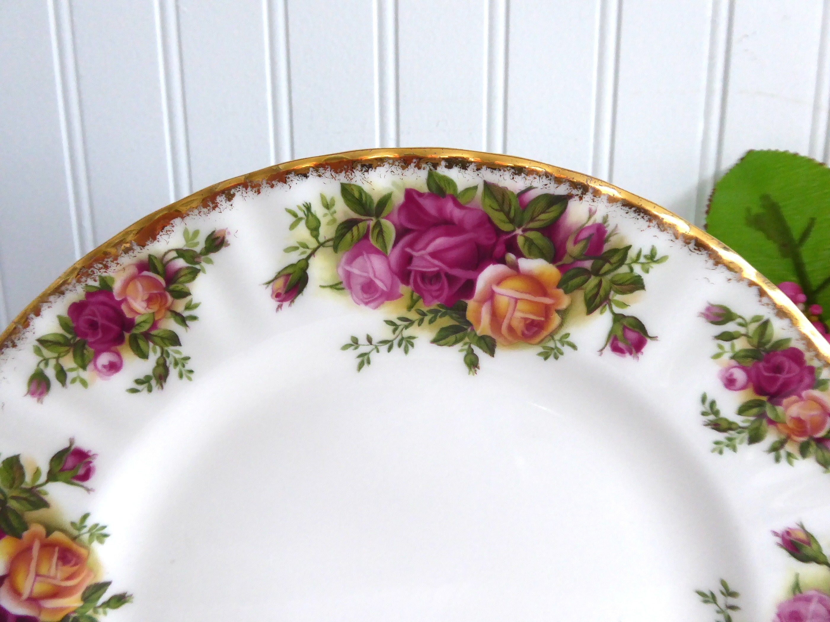 Royal Albert Old Country Roses Salad Plate - Made in England (1974-1992) | Vintage Floral Tea Plate for Afternoon Tea, Bridal Shower & Elegant Dining