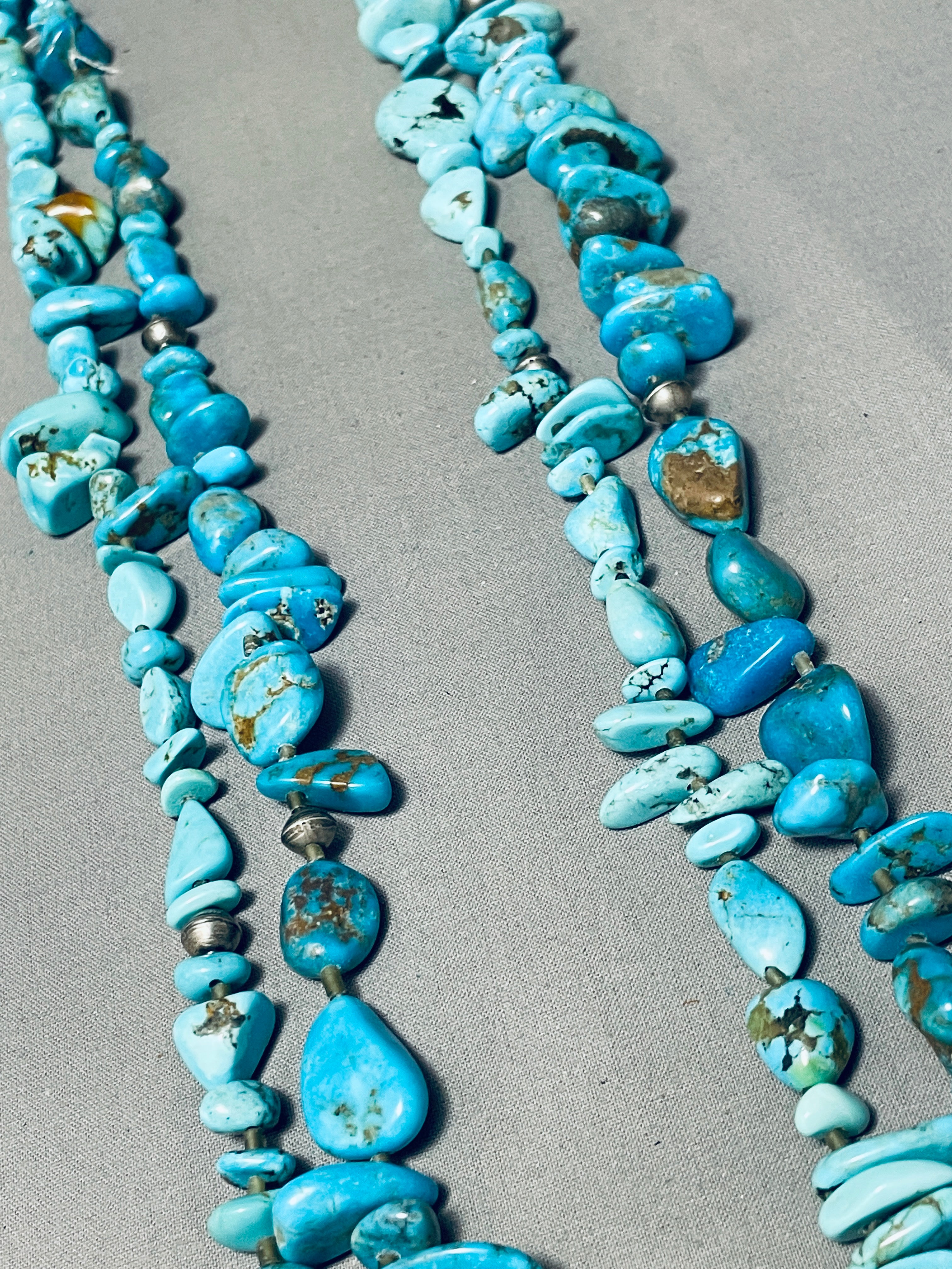 200 Gram Vintage Native American Navajo Turquoise Sterling Silver Necklace - Handmade Southwest Jewelry for Women - Perfect for Boho Fashion, Weddings & Special Occasions