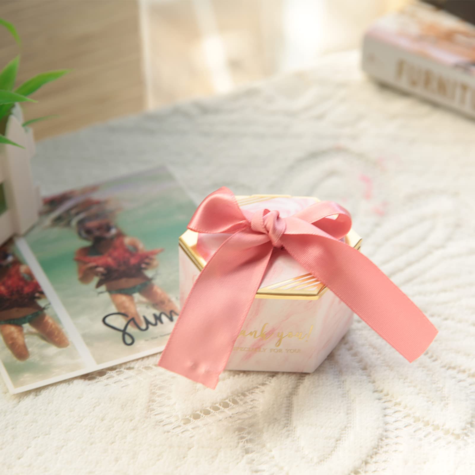 Zerodis 30Pcs Elegant Marble Print Wedding Favor Boxes with Ribbons - Small Candy Gift Bags for Bridal Showers, Birthday Parties & Baby Showers - Perfect for Party Decorations, Wedding Favors & Candy Packaging