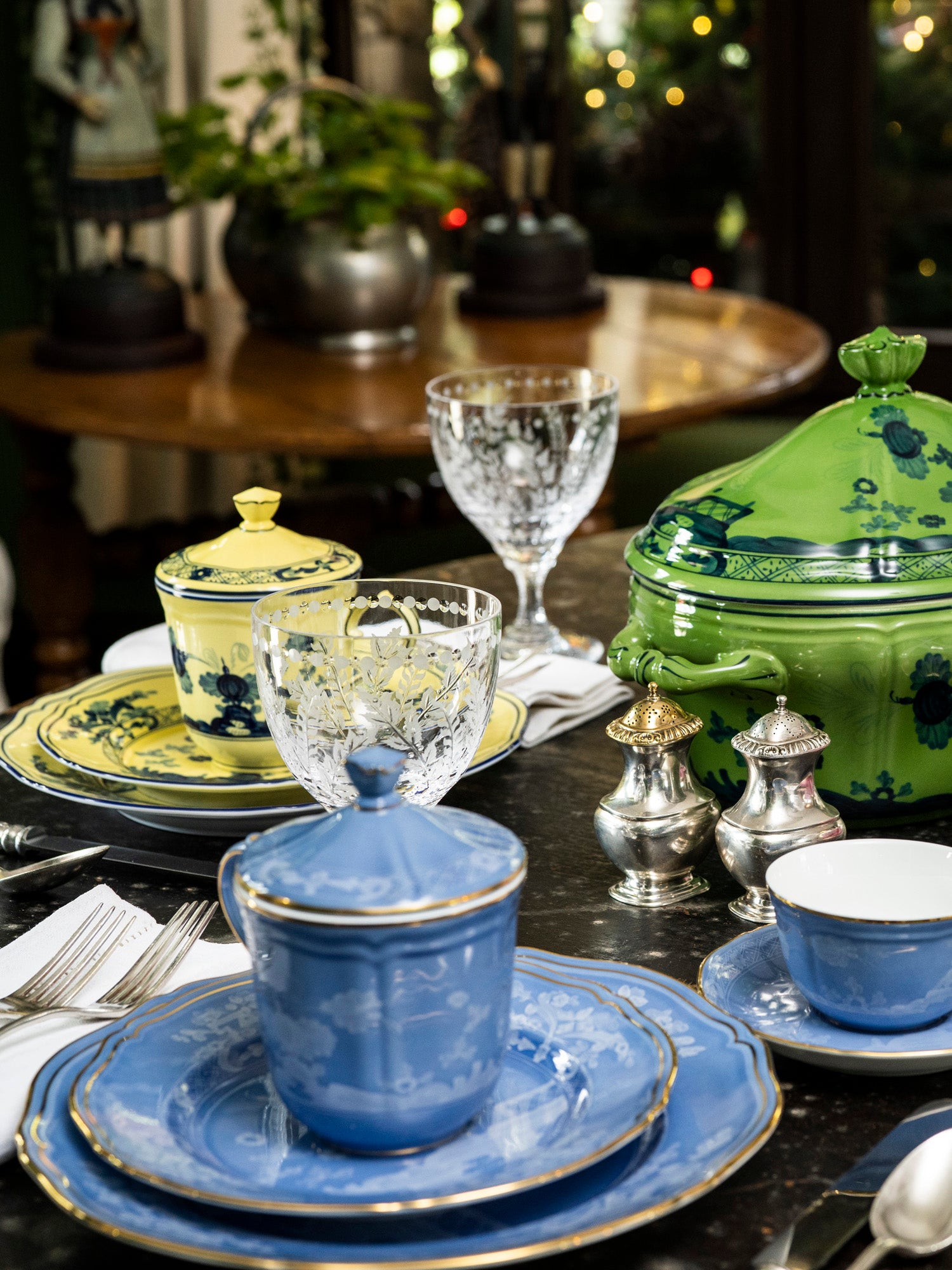 Oriente Italiano Elegant Ceramic Dinner Plate - Premium Italian Dinnerware Set for Restaurants & Home Dining - Perfect for Pasta, Salads & Formal Occasions