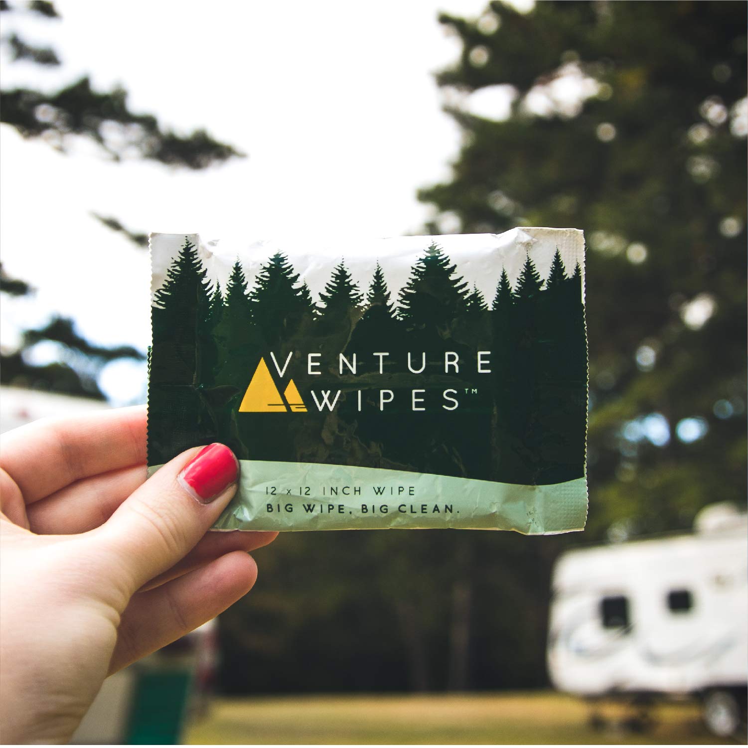 Venture Tea Tree Oil Body Wipes for Adults - Biodegradable Cleansing Wipes with Aloe & Vitamin E - Individually Wrapped - 10 Count - Perfect for Camping, Hiking, Travel & Outdoor Adventures