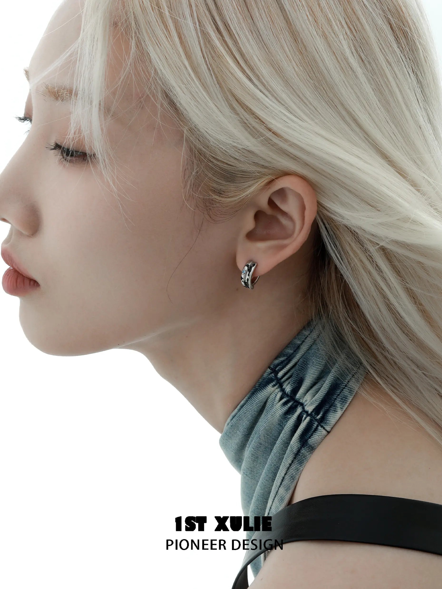 18k Platinum Plated World Map Zircon Earrings - Mini Earth Design Dangle Earrings for Women | Perfect Gift for Travel Lovers & Geography Enthusiasts | Great for Parties, Date Nights & Special Occasions