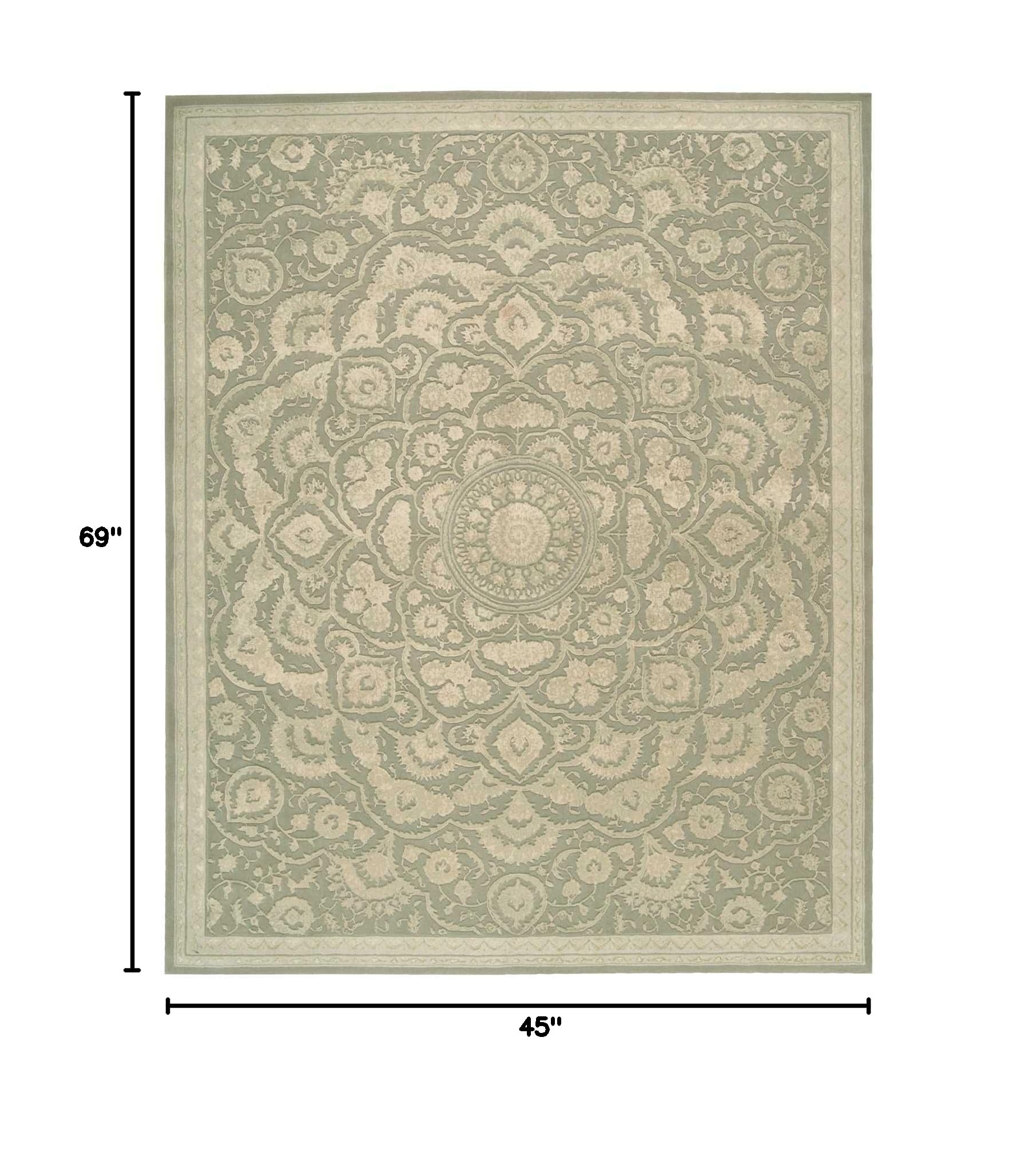 Nourison Regal Traditional Green 3'9