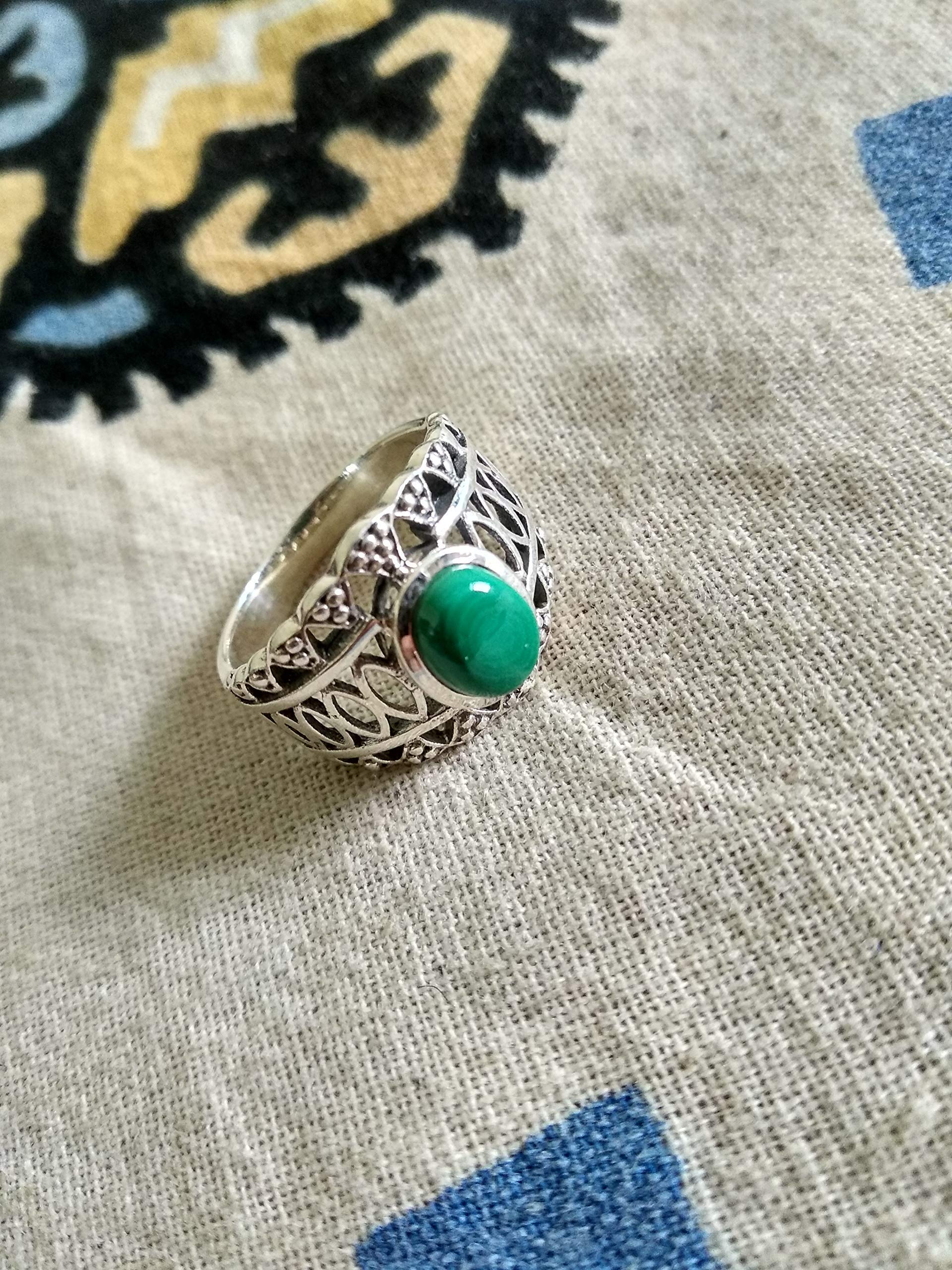 Genuine Malachite Ring 925 Sterling Silver - Natural Gemstone Jewelry for Women - Gothic & Boho Statement Ring - Perfect for Everyday Wear, Gift Giving & Special Occasions