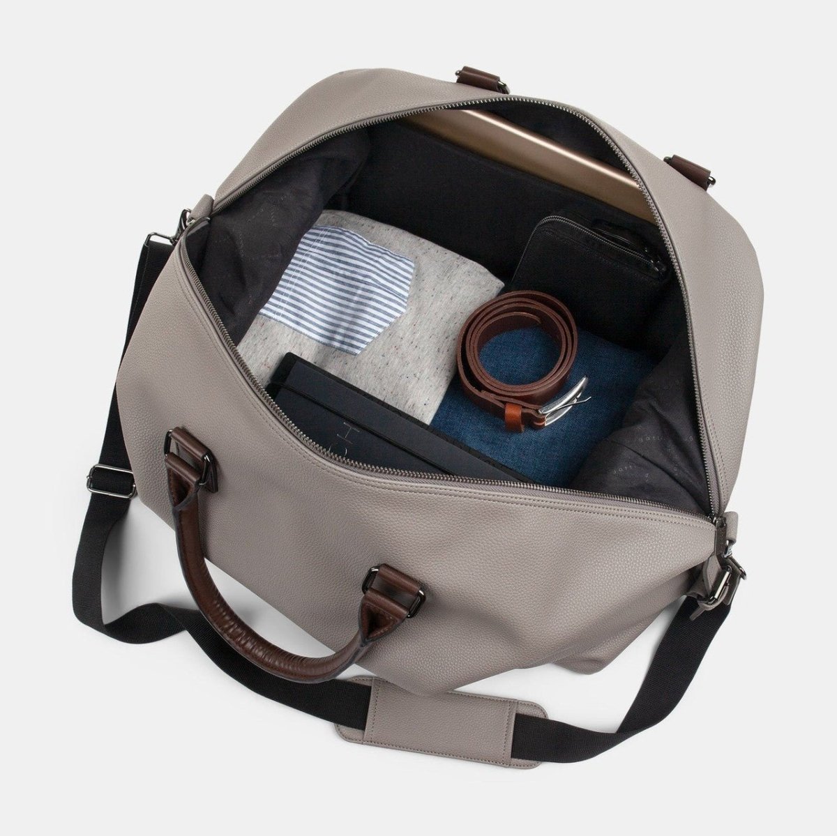 Bugatti Contrast Weekender Duffle Bag - Stylish Travel Bag for Men & Women, Gym, Work, Weekend Getaways & Outdoor Adventures