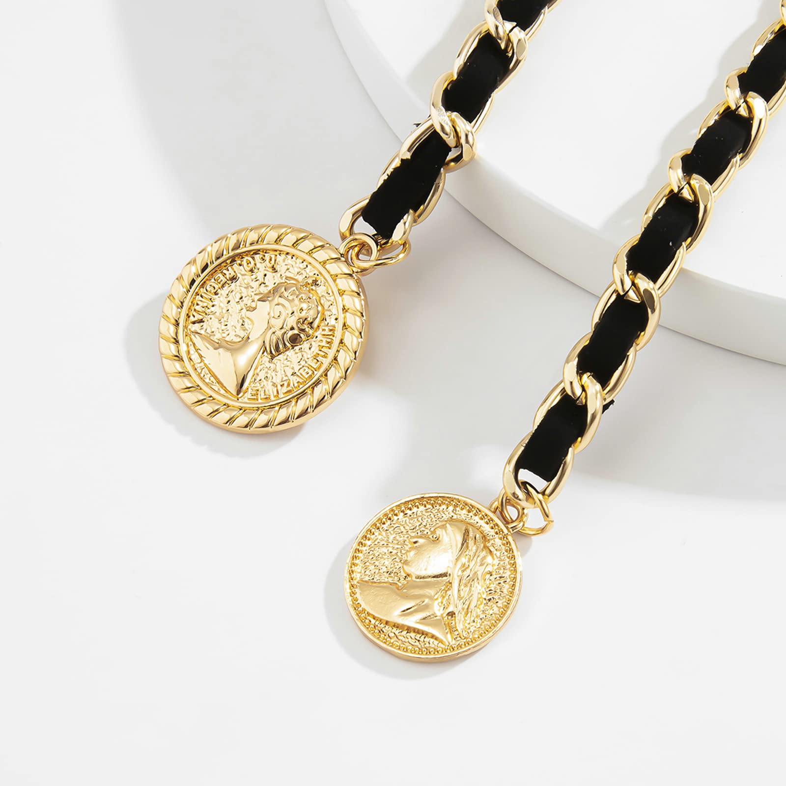 Elegant Coin Pendant Link Necklace for Women - Long Layered Gold/Silver Chain Jewelry - Perfect for Layering, Everyday Wear & Special Occasions