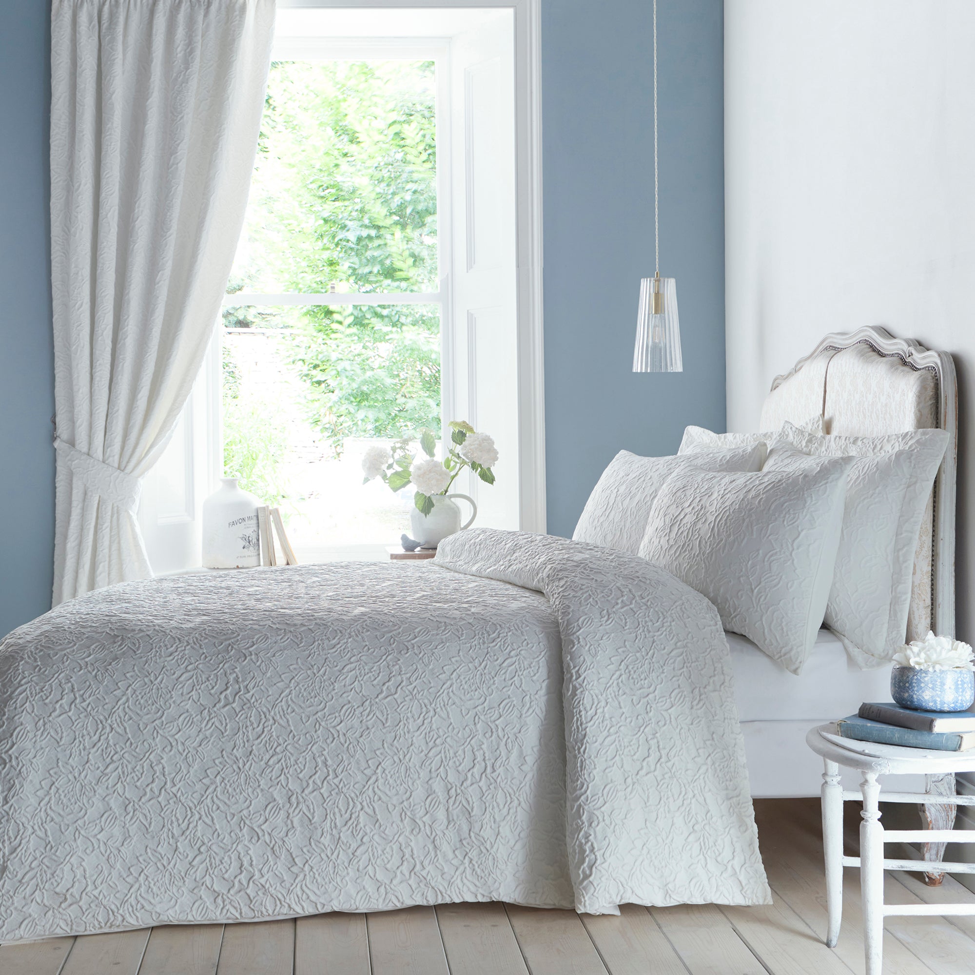 Appletree Heritage Collier Duvet Cover Set - Premium White Cotton Bedding for Cozy Comfort | Perfect for Master Bedroom, Guest Room & Luxury Hotel Decor