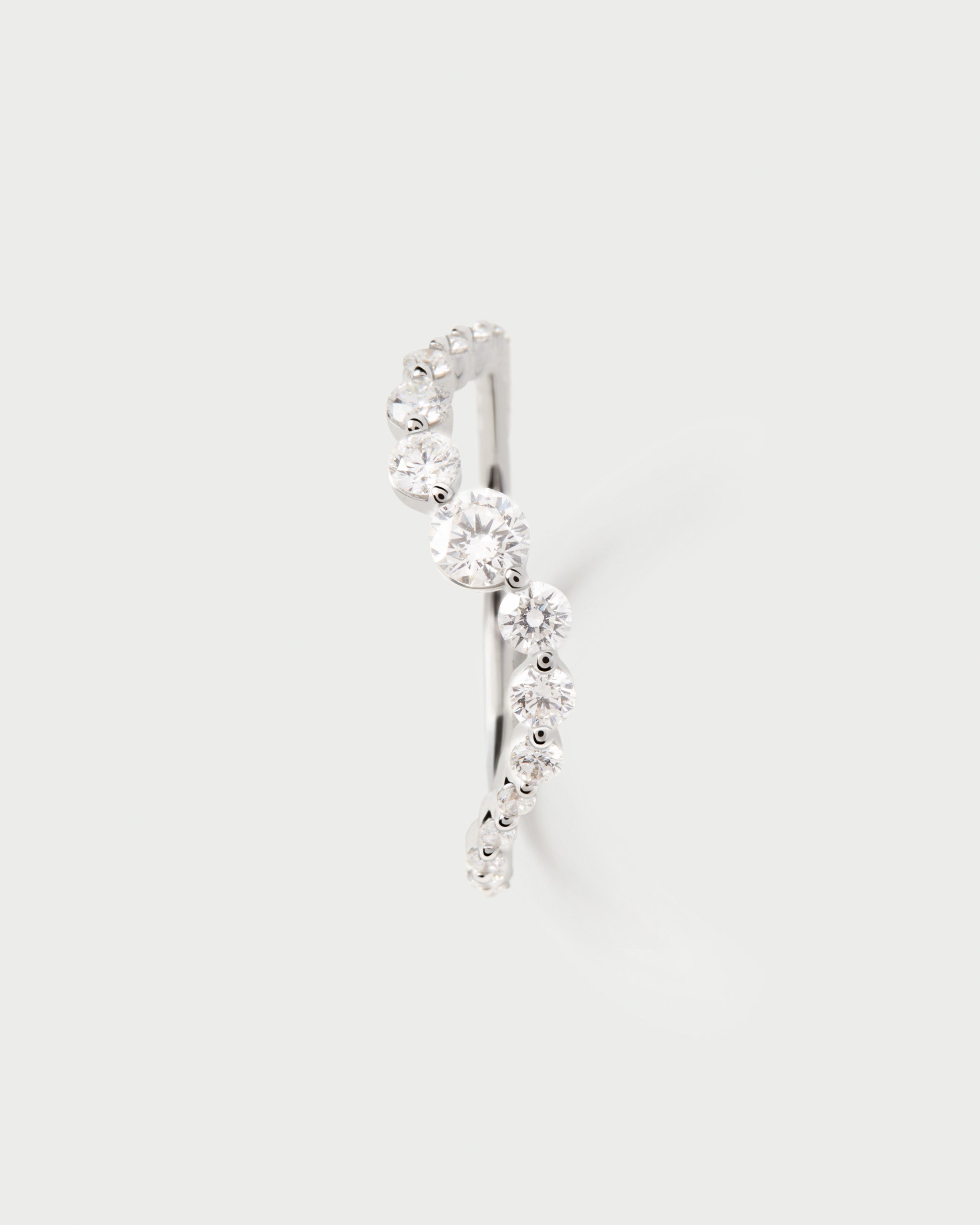 GRID Diamonds & White Gold Venus Ring - Elegant Jewelry for Women, Perfect for Weddings, Anniversaries & Special Occasions