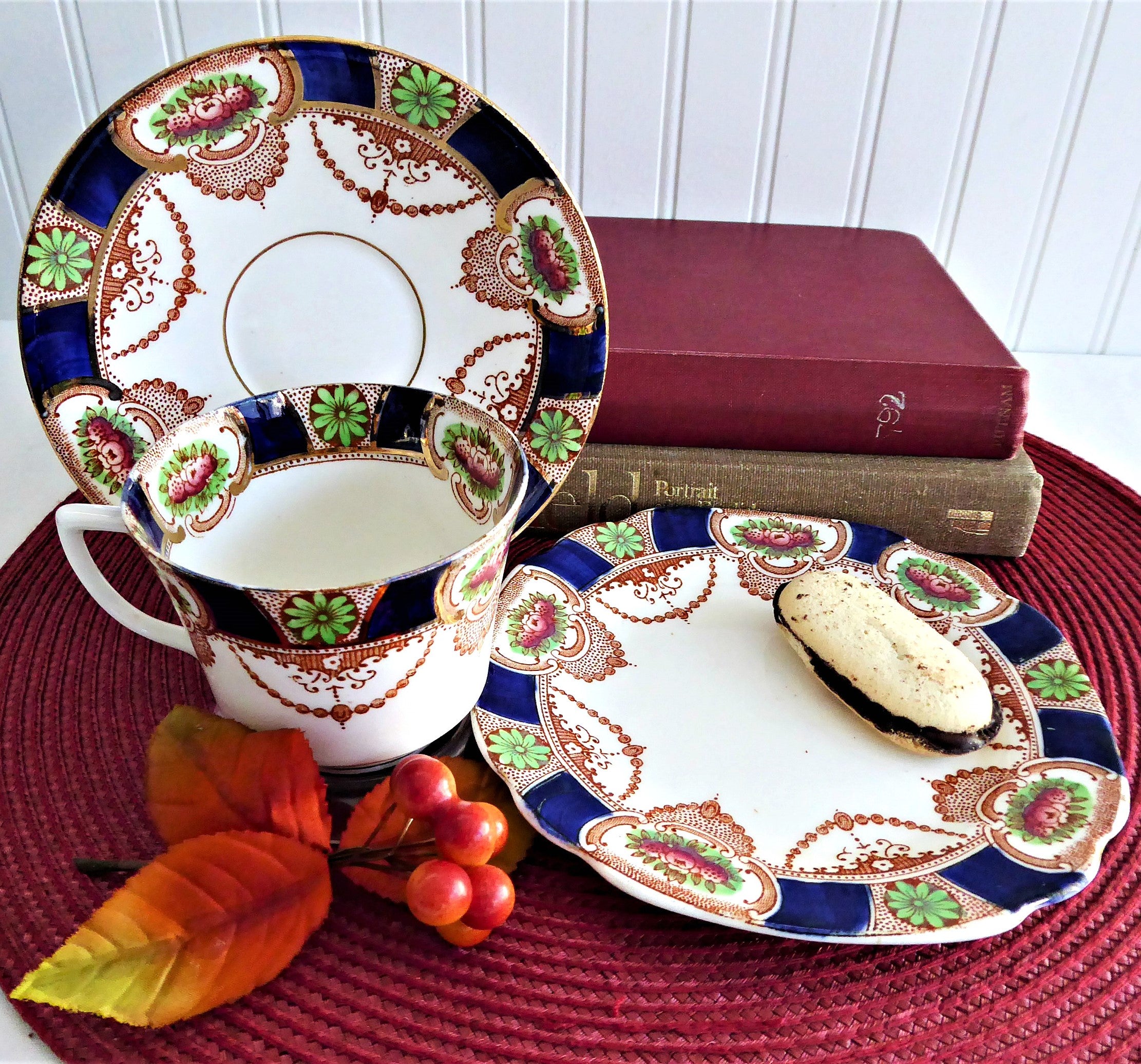 Vintage Staffordshire English Imari Cup Saucer Plate - Doric Pattern, 1920s Downton Abbey Style - Perfect for Afternoon Tea, Collectibles, and Vintage Home Decor