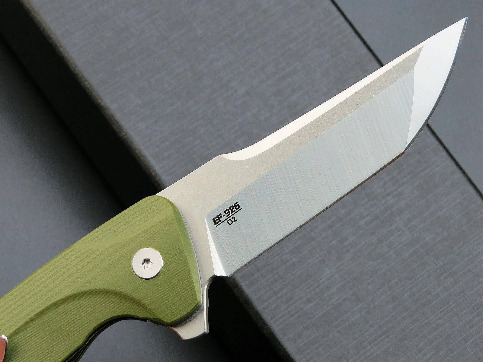 Eafengrow EF926 D2 Steel Folding Pocket Knife - G10 Handle, Ball Bearing Pivot, Pocket Clip - Best EDC Knife for Camping, Survival, Hiking & Outdoor Activities (Green)
