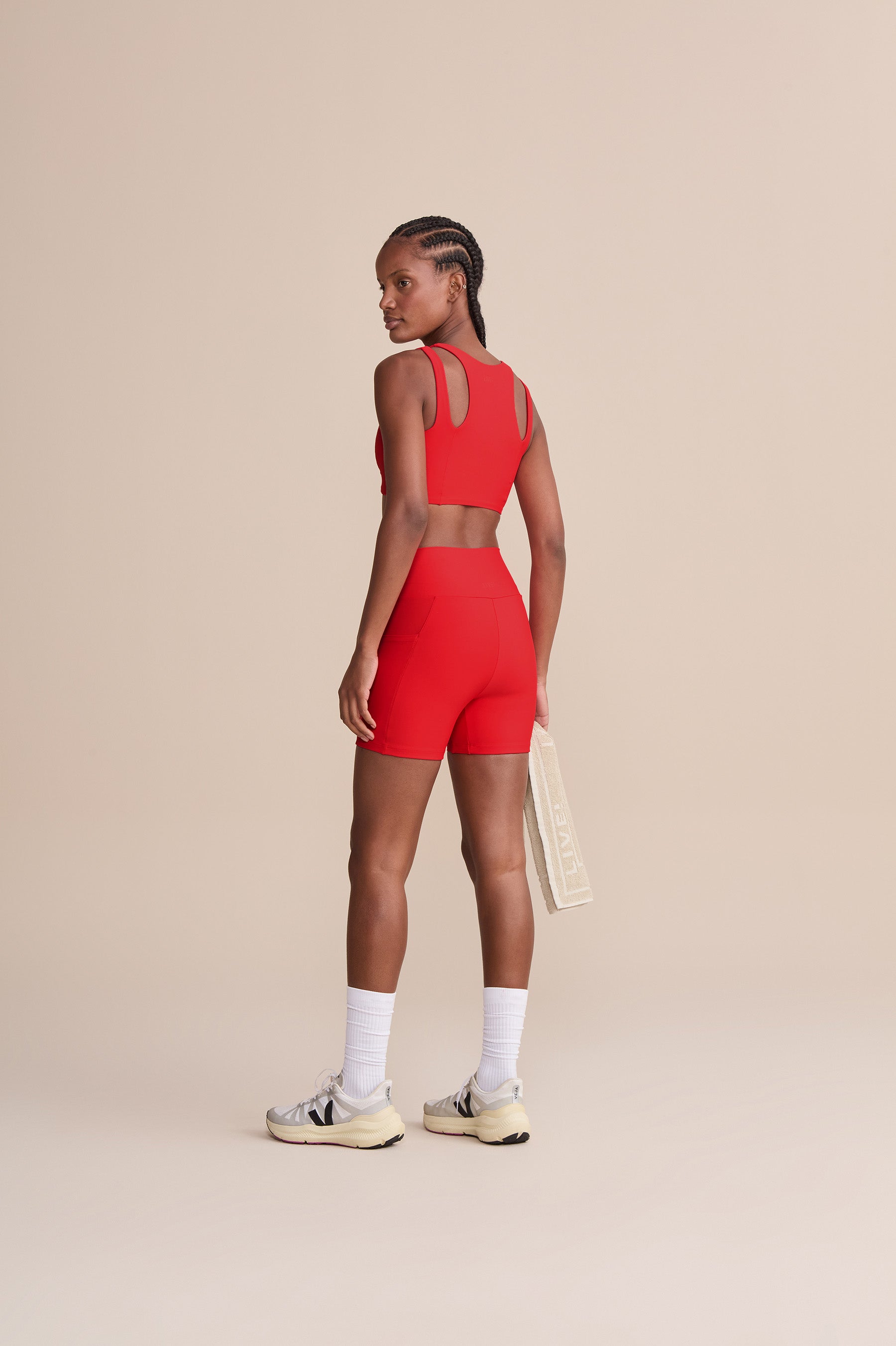 High-Waisted Cut Out Clash Sports Bra for Women - Breathable Workout Top for Running, Yoga & Gym - Trendy Fitness Apparel