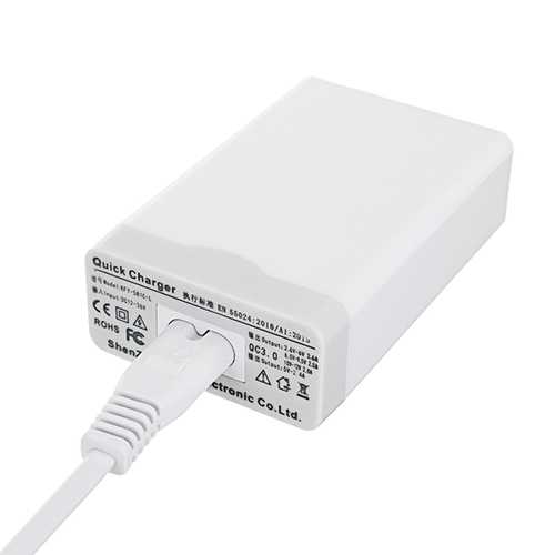 Bakeey 36W Dual USB Fast Car Charger with LED Display - QC3.0/2.0 Quick Charge for iPhone X/8/7, OnePlus 5T, Xiaomi 6, Tablets & MP4 Players - Perfect for Road Trips & Daily Commuting